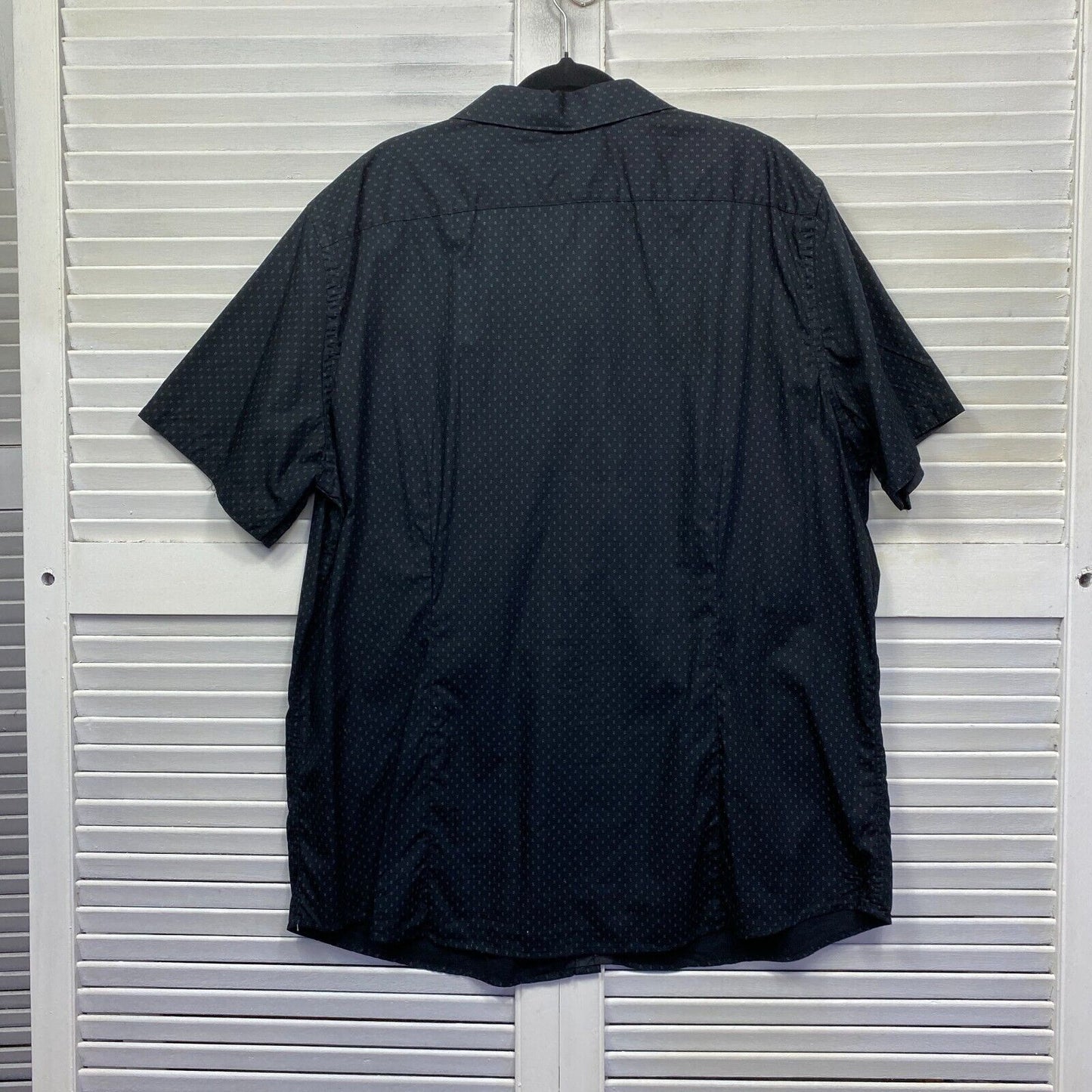 Target Mens Shirt Size 3XL Plus 47/48 Black Short Sleeve Big Tall Preloved