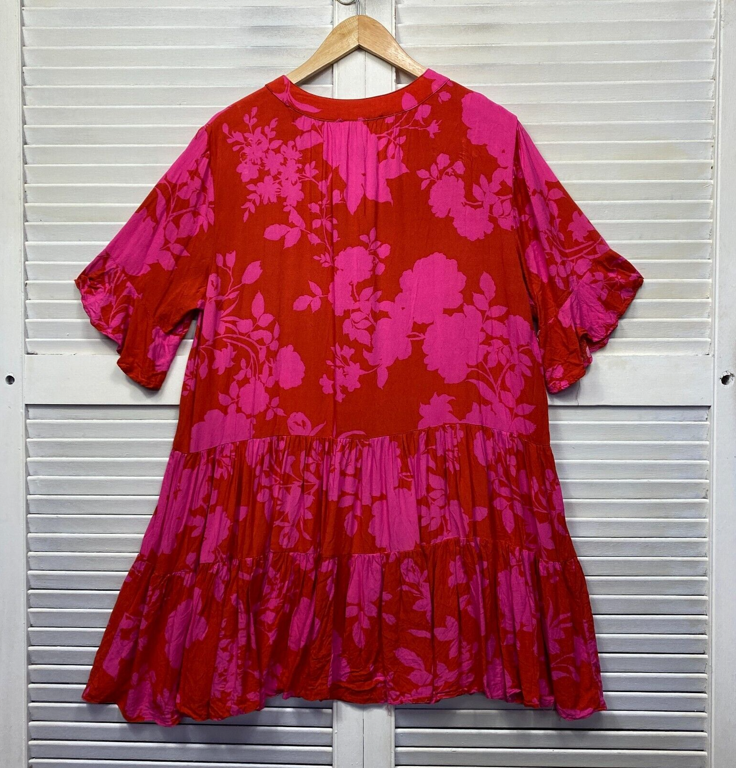 Label of Love Dress Size XL 16 Plus Red Pink Floral Smock Shift Teired