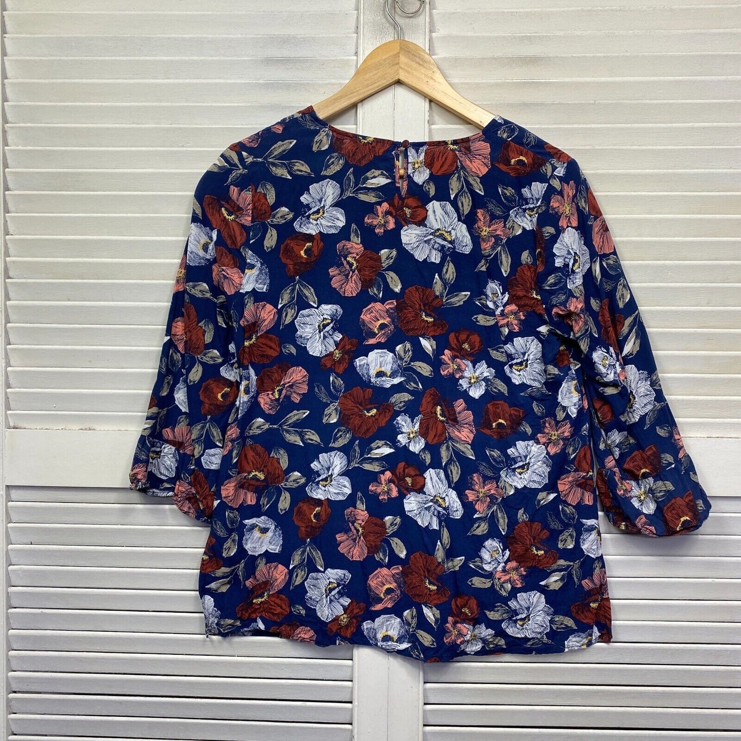 Blue Illusion Top Womens Medium Blue Floral Rayon Long Sleeve