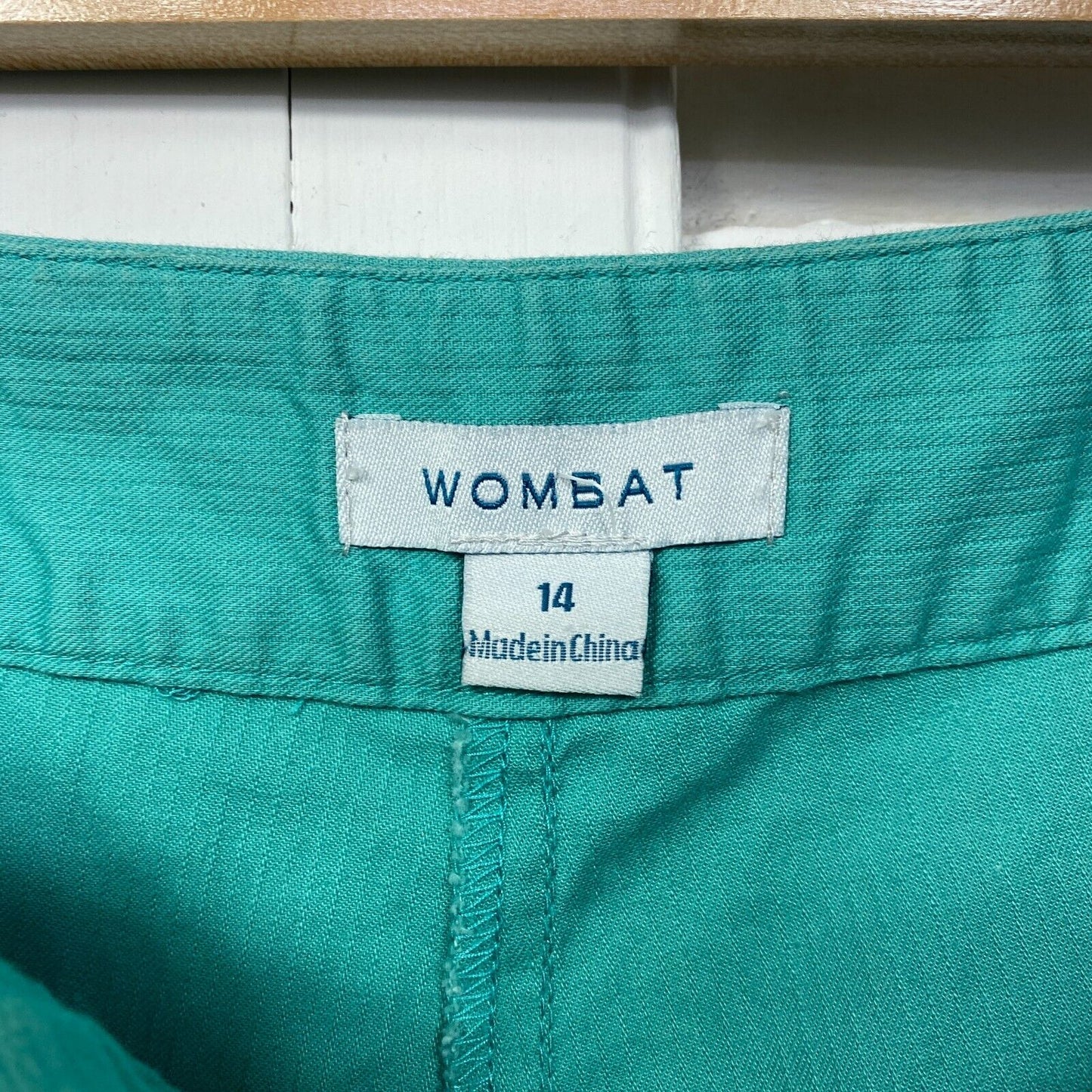 Wombat Pant Size 14 Green Cropped Zip Fly Cotton Blend