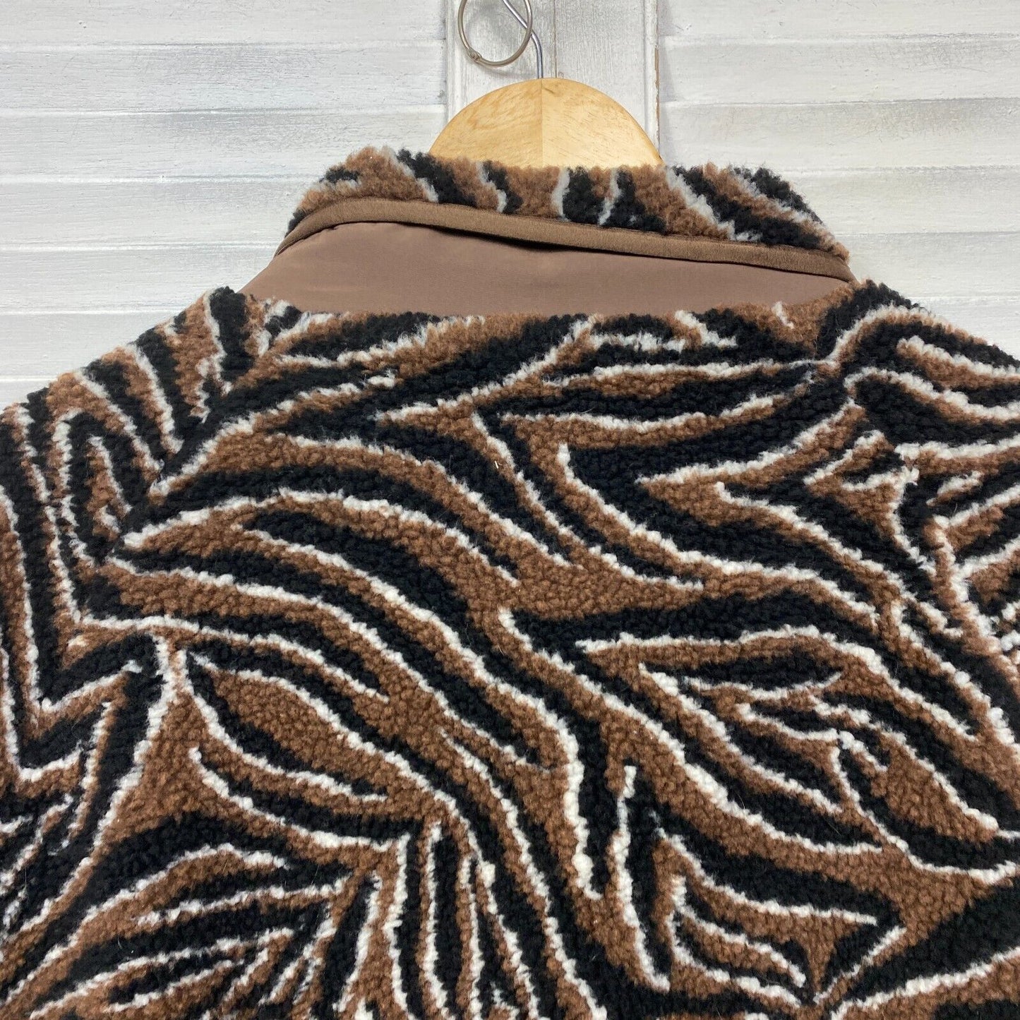 Target Jacket Jumper 18 Plus Fleece Pockets Activewear Animal Print