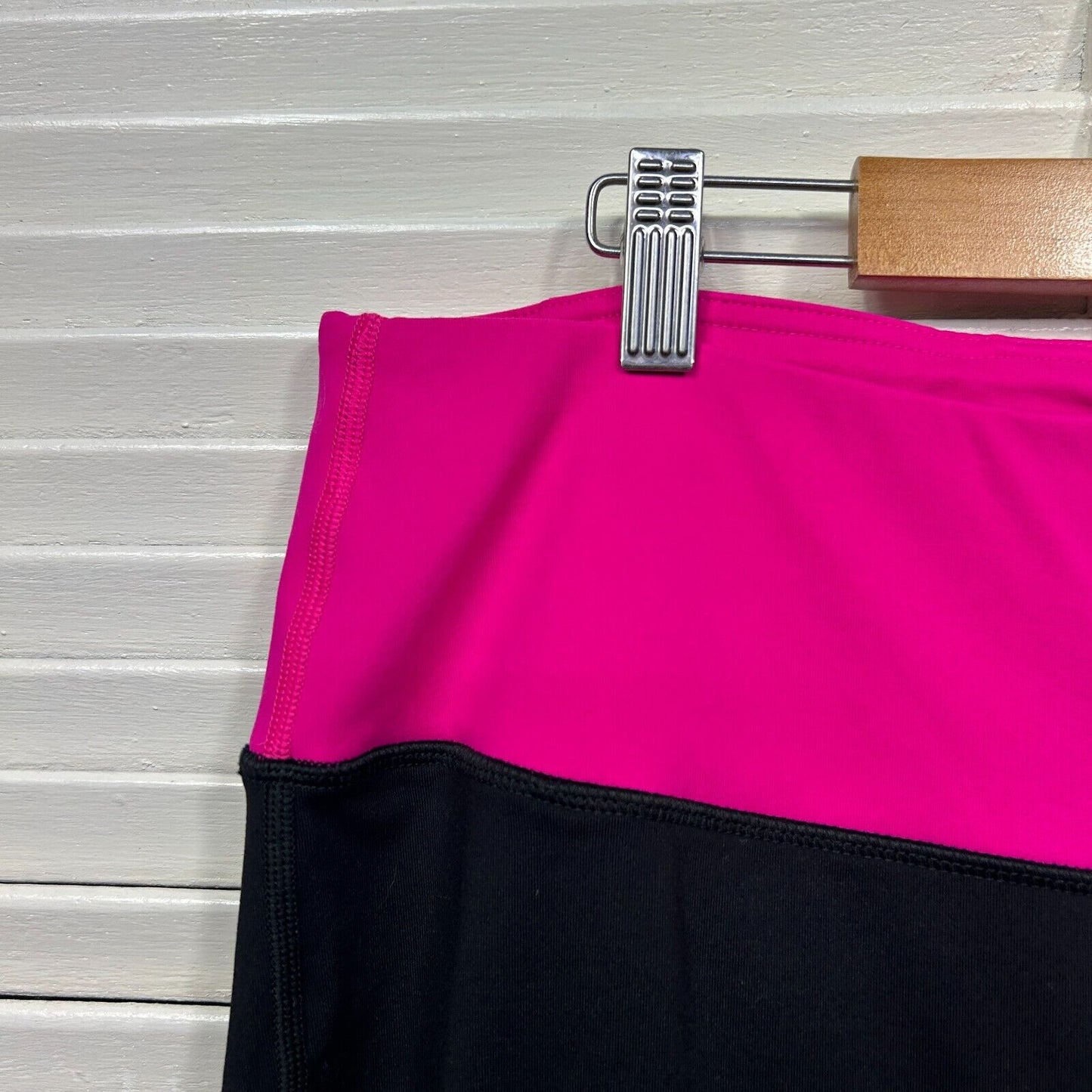 Torrid Leggings Size 3 24 26 Plus Black Pink Cropped Activewear