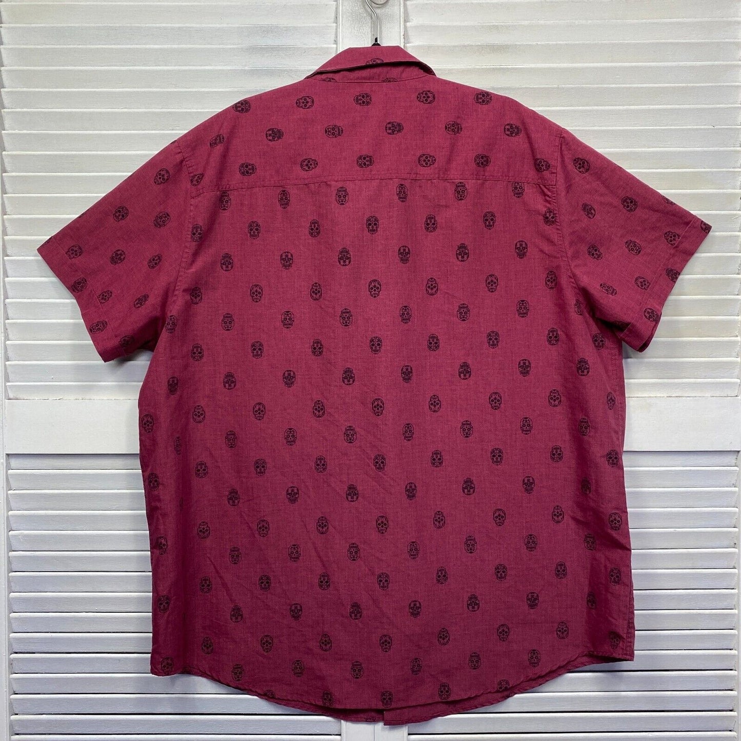 DBK Apparel Shirt Mens 3XL Plus Red Button Up Skulls Skelton Big & Tall Preloved