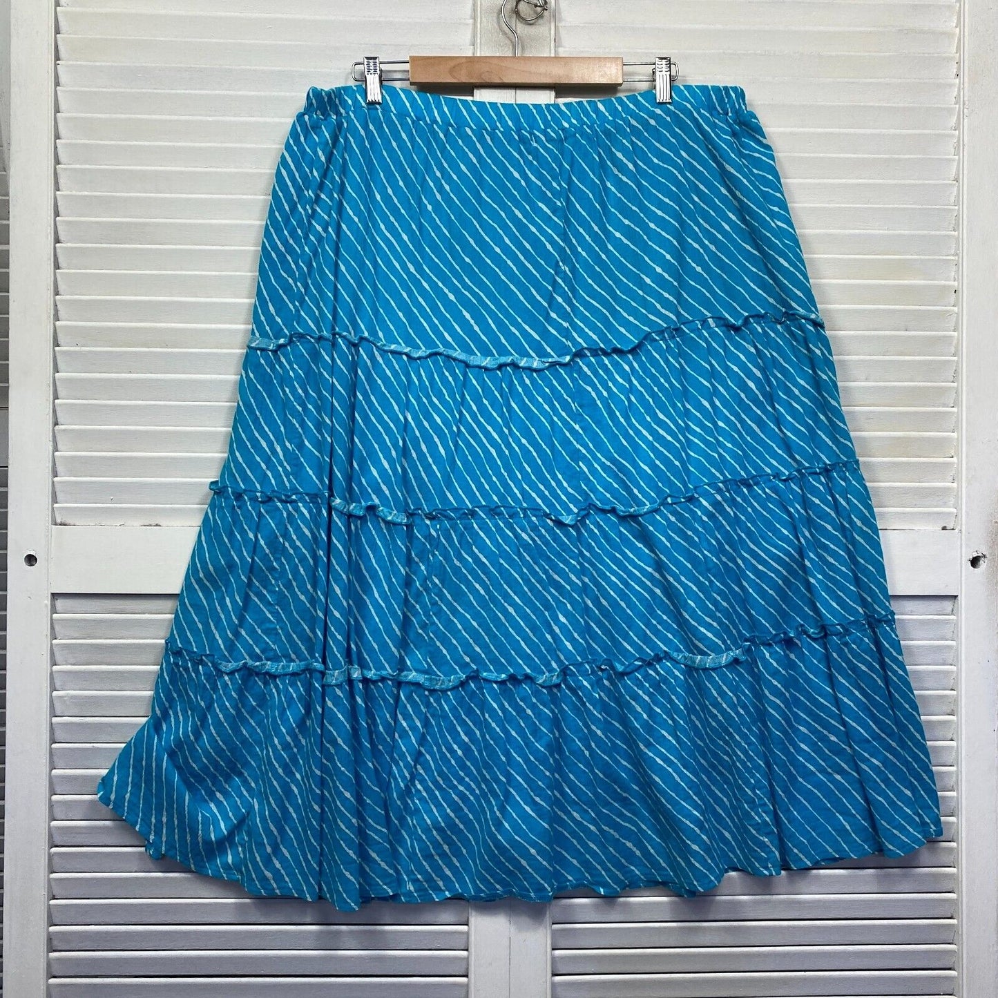 Noni B Skirt Size XL Blue Tiered Striped Elastic Waist Midi Length Cotton