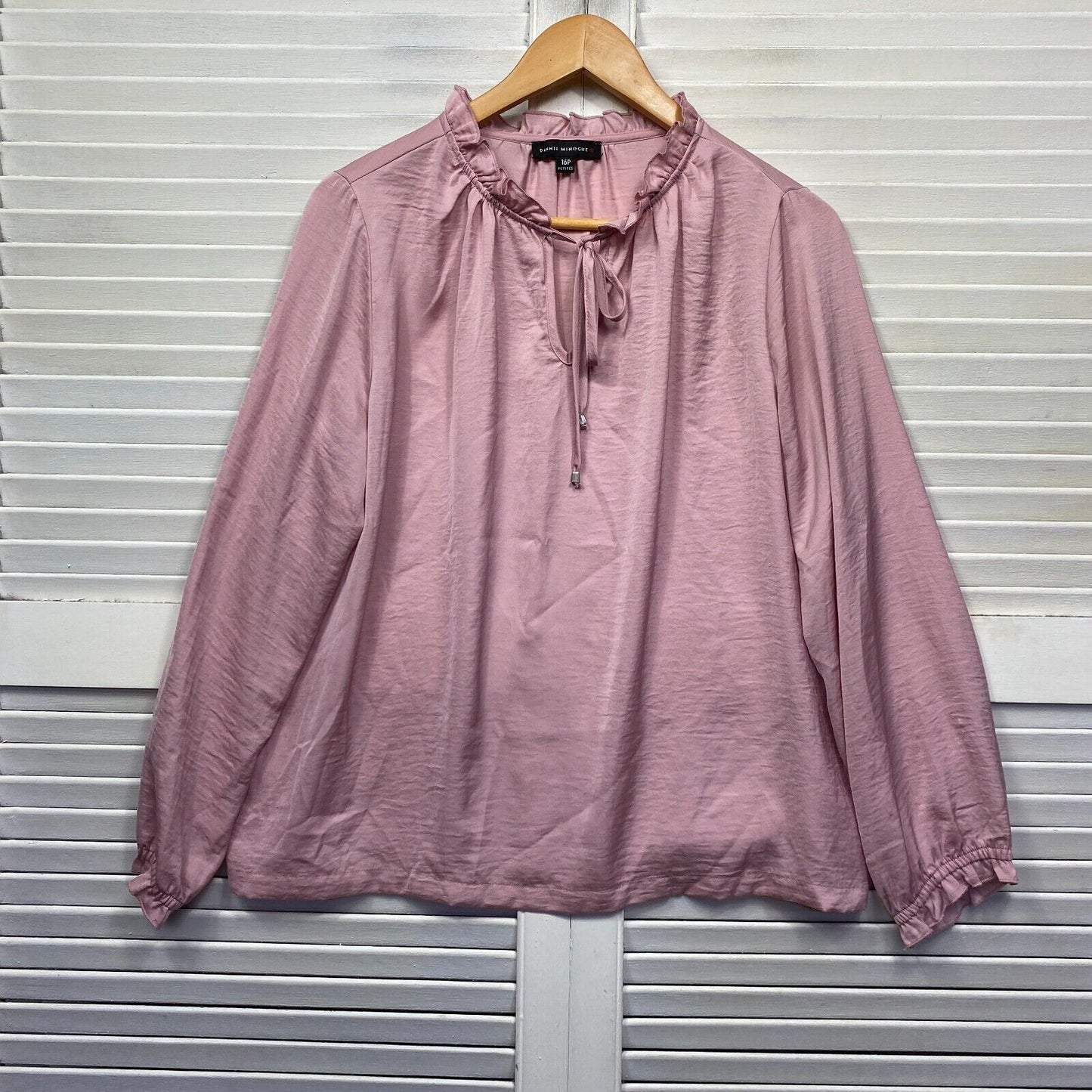 Dannii Minogue Top Size 16 Petites Pink Long Sleeve Shiny Ruffle Preloved