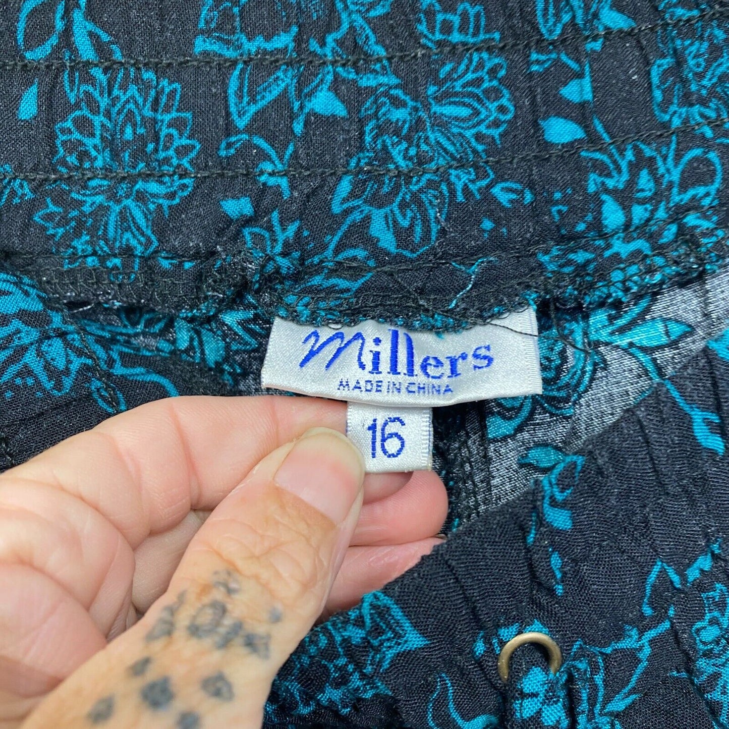 Millers Pants Size 16 Black Teal Ankle Cuff Pockets Drawstring Floral Casual