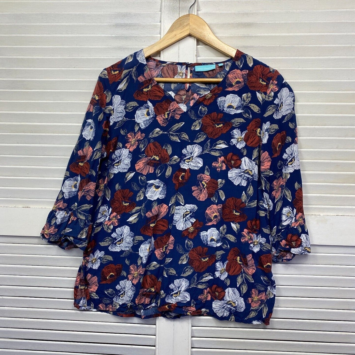 Blue Illusion Top Womens Medium Blue Floral Rayon Long Sleeve