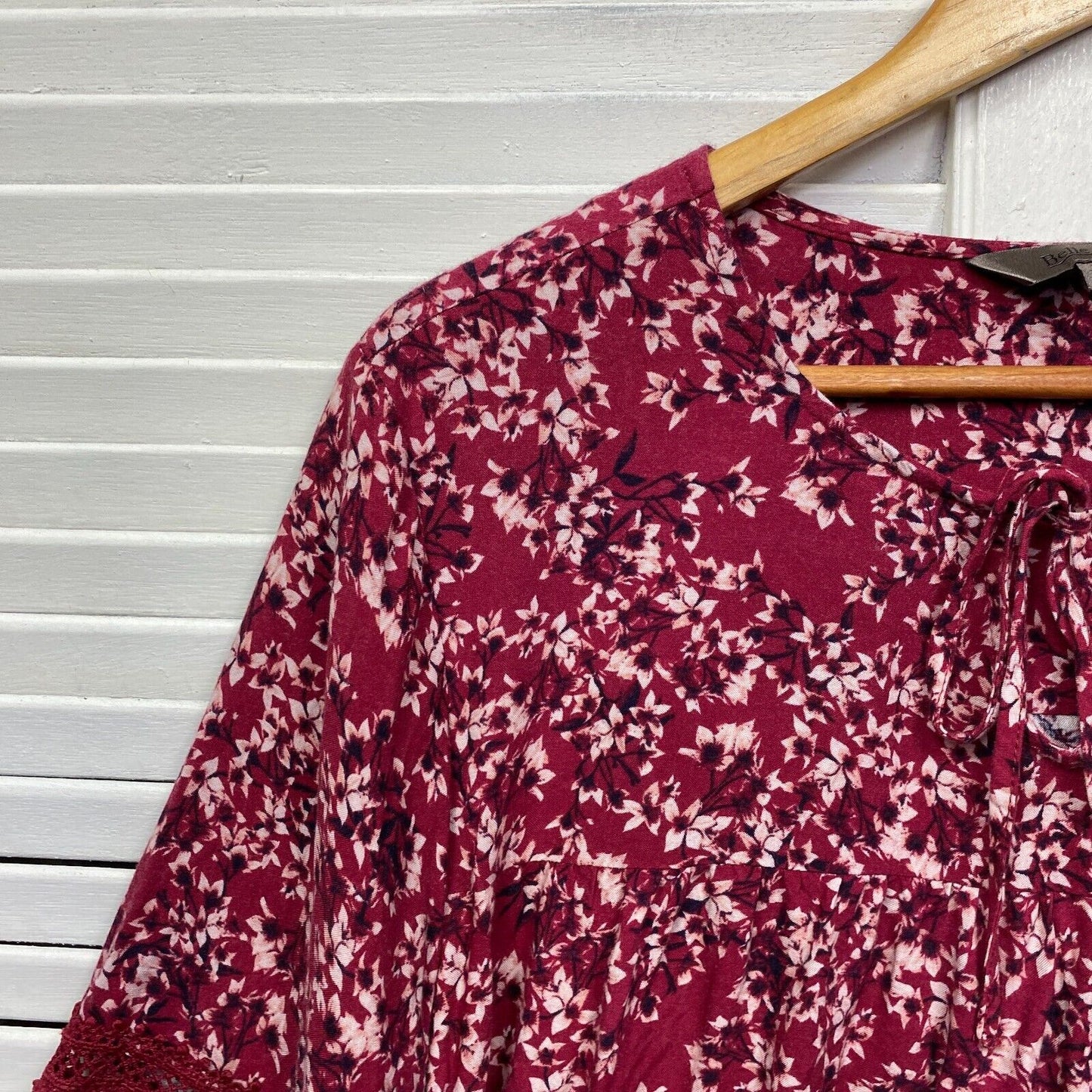 Belle Curve Top Size 16 Plus Red Maroon Floral Long Sleeve Preloved