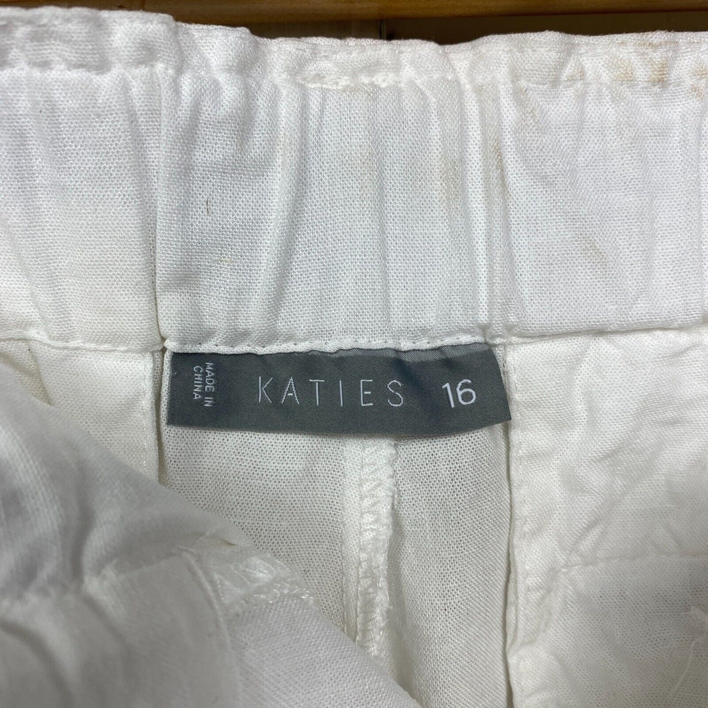 Katies Linen Pants Size 16 Plus White Pockets Straight Leg Cropped Viscose Preloved