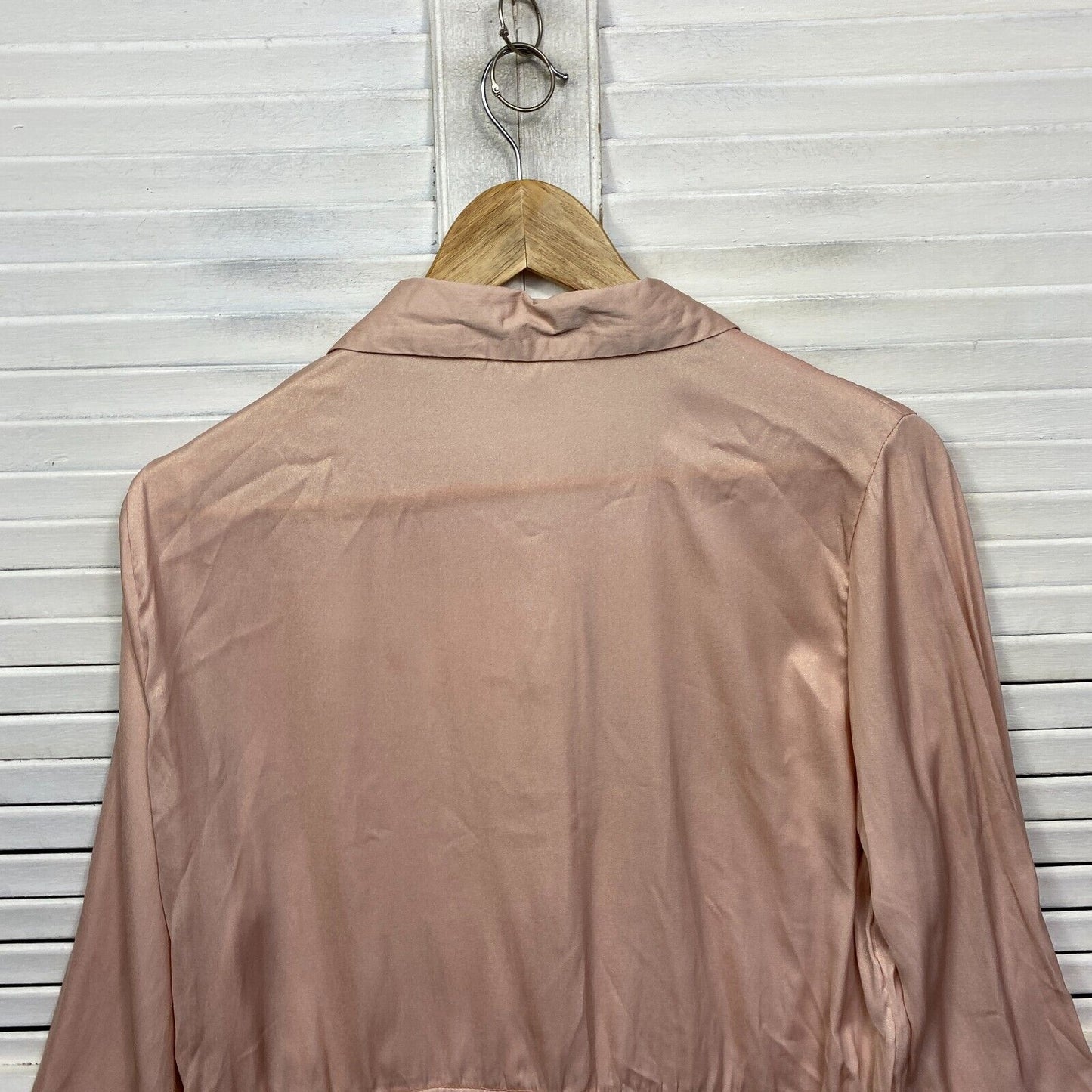 Table Eight Top Size 16 Plus Peach Long Sleeve Button Up Roll Tab Sleeve Shiny