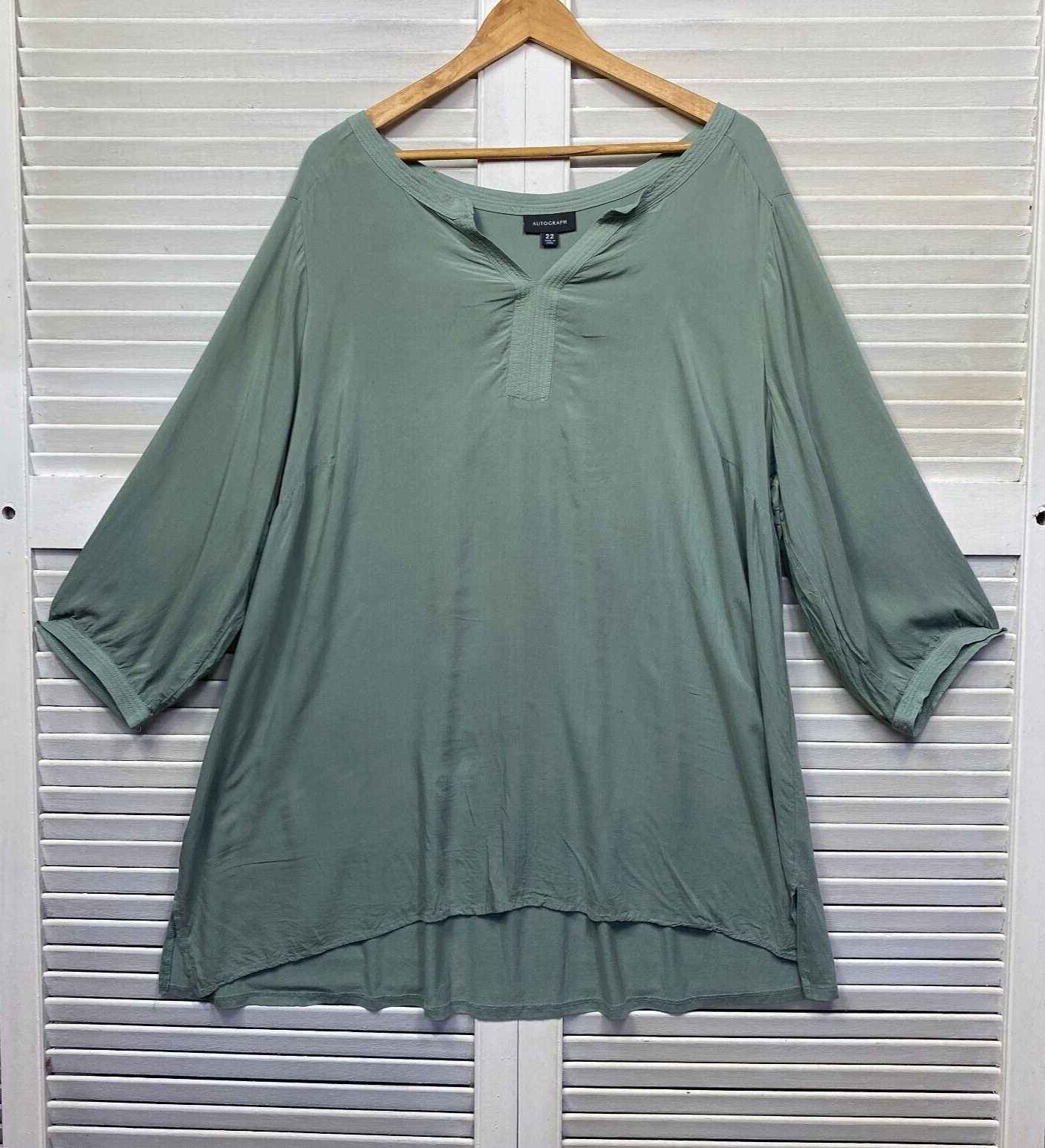 Autograph Top Size 22 Plus Green Long Sleeve Viscose