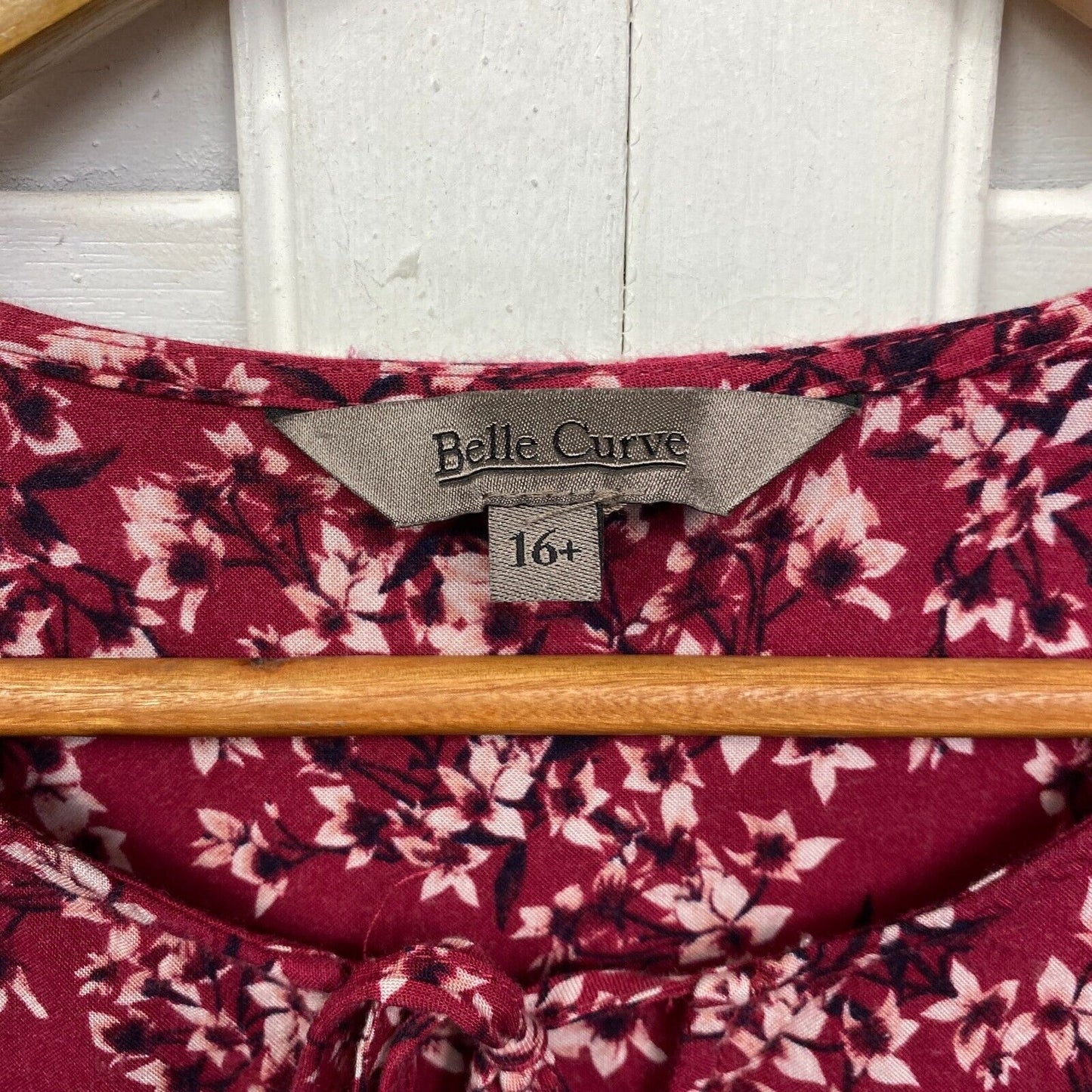 Belle Curve Top Size 16 Plus Red Maroon Floral Long Sleeve Preloved