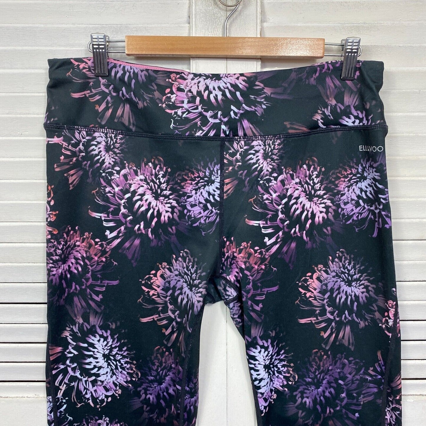 Ell & Voo Leggings Size 16 Black Floral Activewear Full Length