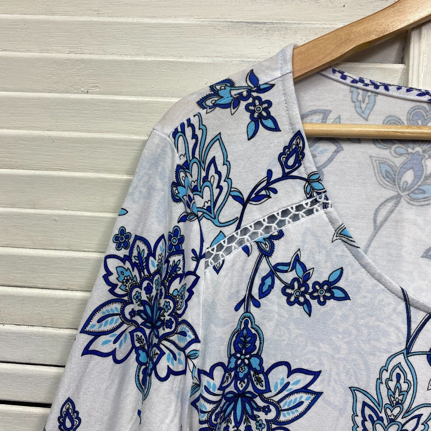 Rockmans Top Size XL Blue White Floral Long Sleeve Viscose Preloved