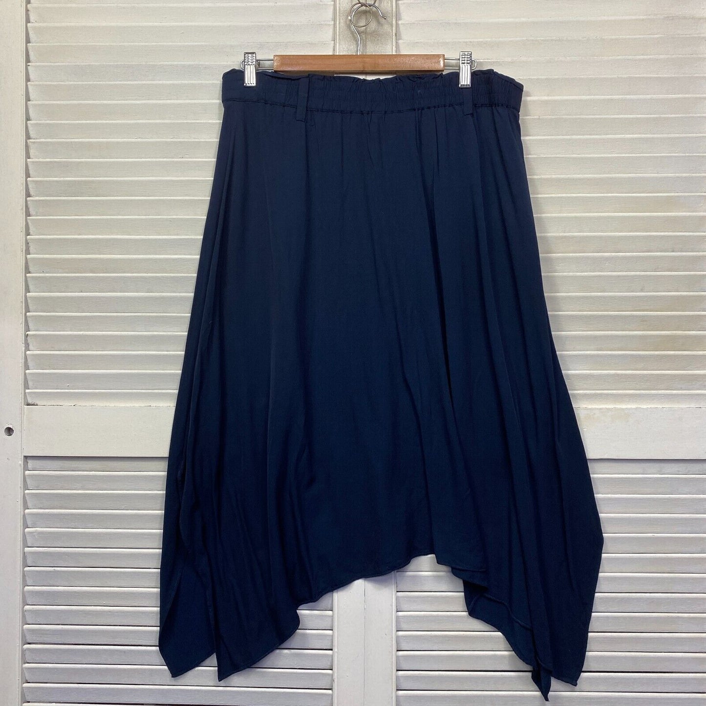 Sussan Skirt Size 14 Blue Midi Length Elastic Waist Asymmetric Hem Viscose