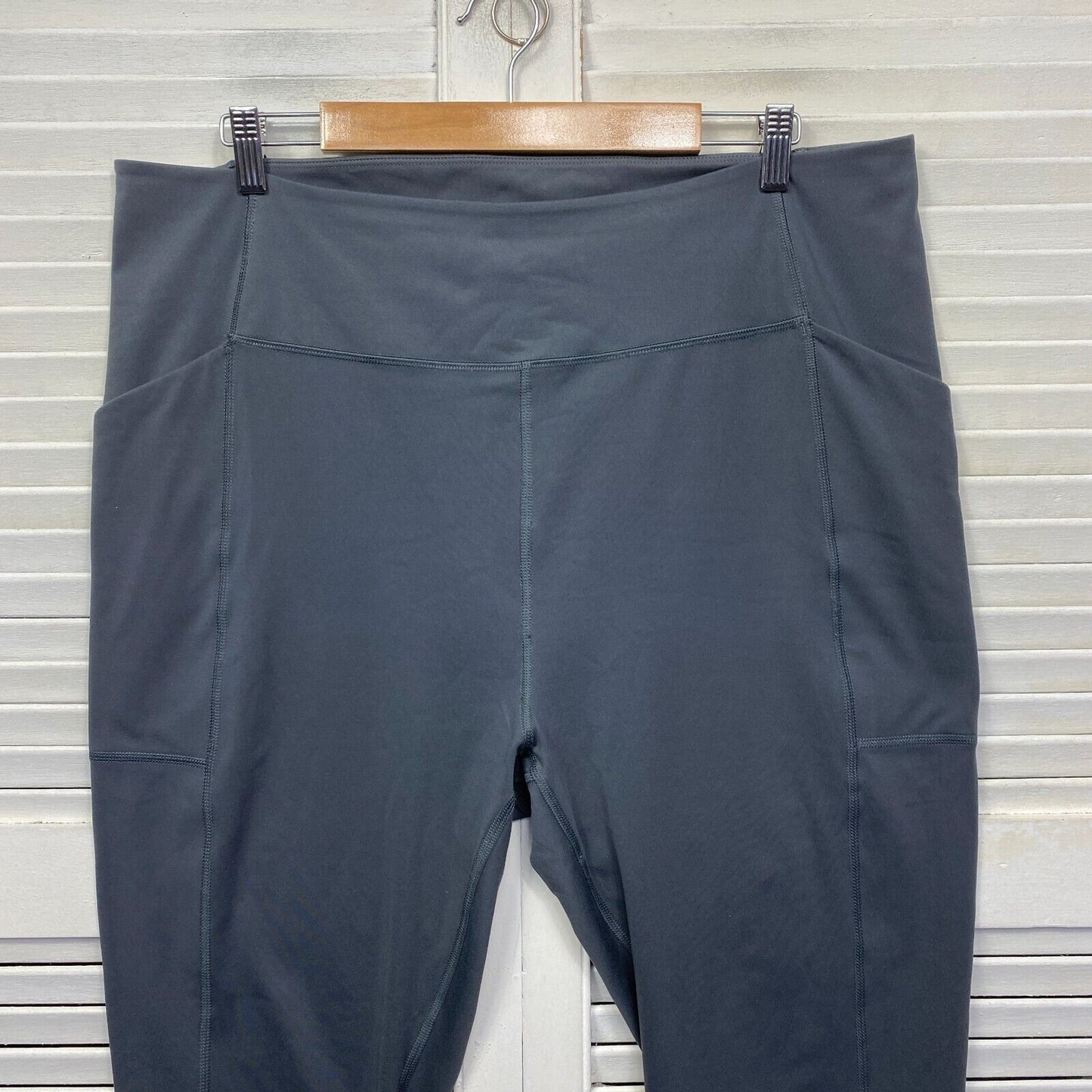 Girlfriend Collective Leggings Size 5XL Black Grey Activewear 7/8 Length Pants