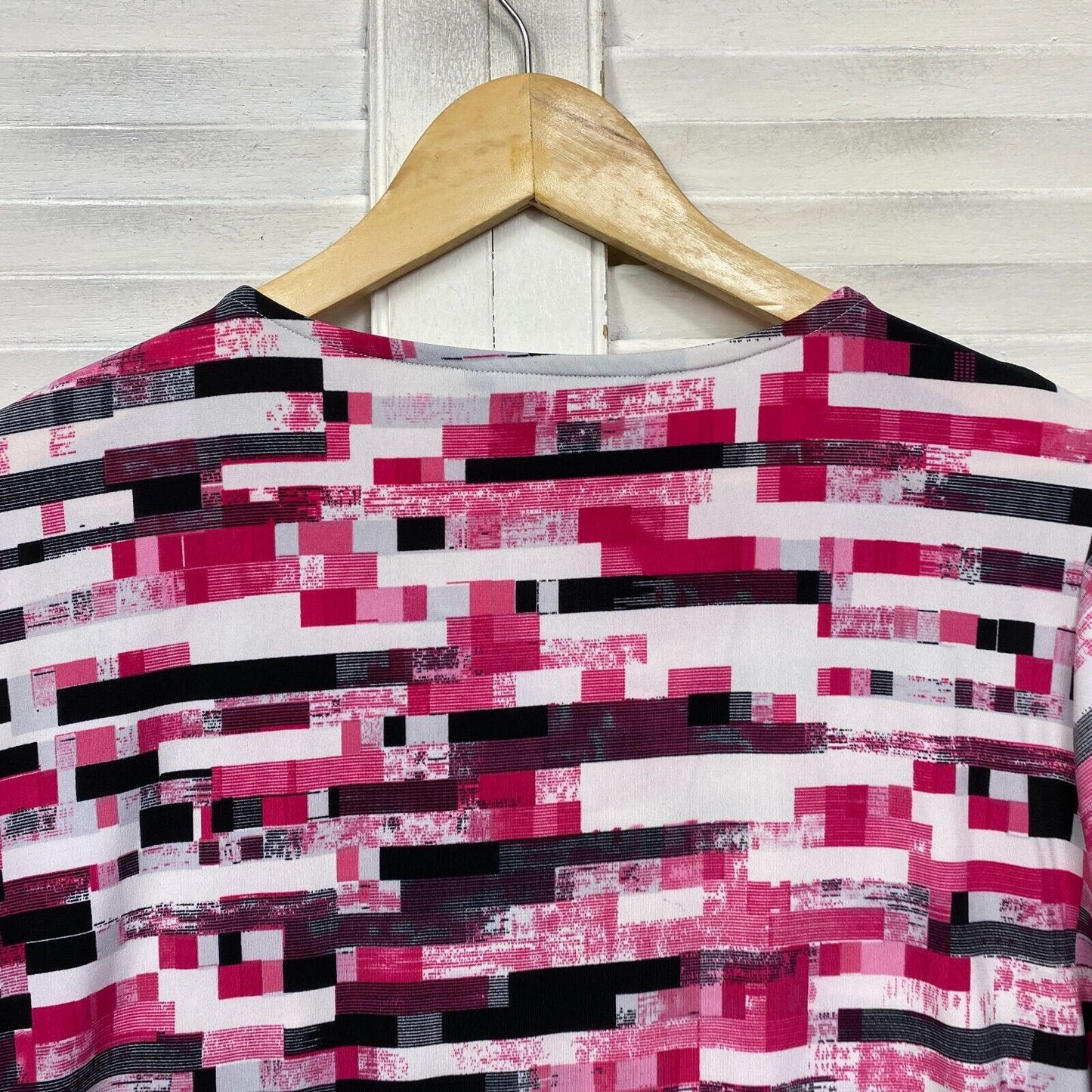 Liz Jordan Top Size 16 1XL Plus Pink Black White Short Sleeve