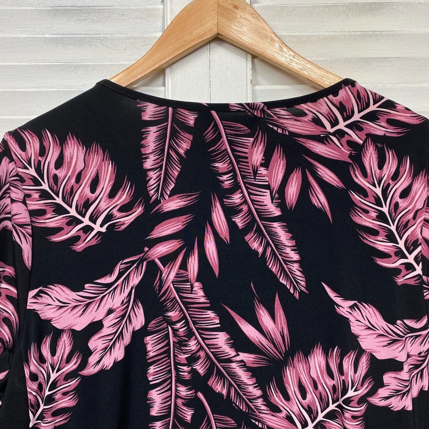 Rockmans Top Size Large Black Pink Floral Leaf Print Long Sleeve