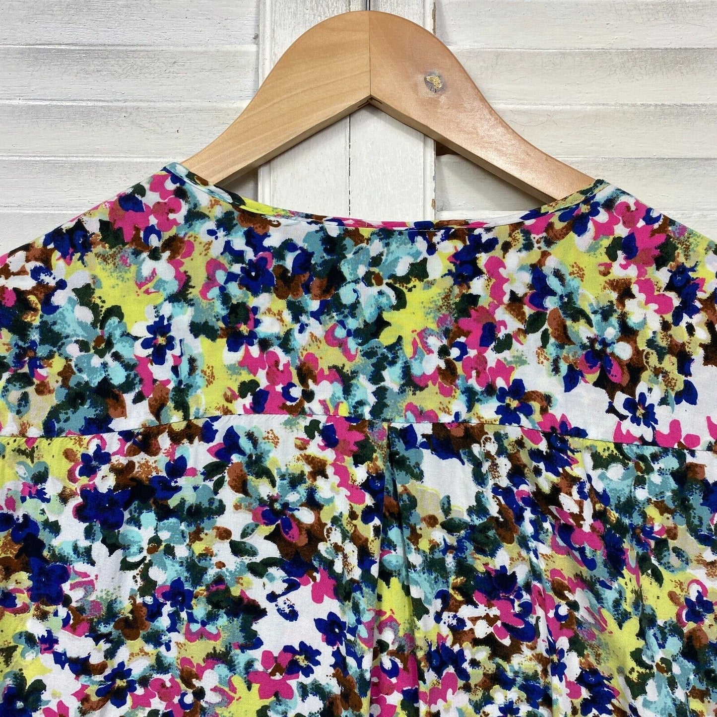 Suzanne Grae Top Size 18 Plus Multicoloured Floral Button Up Long Sleeve Viscose