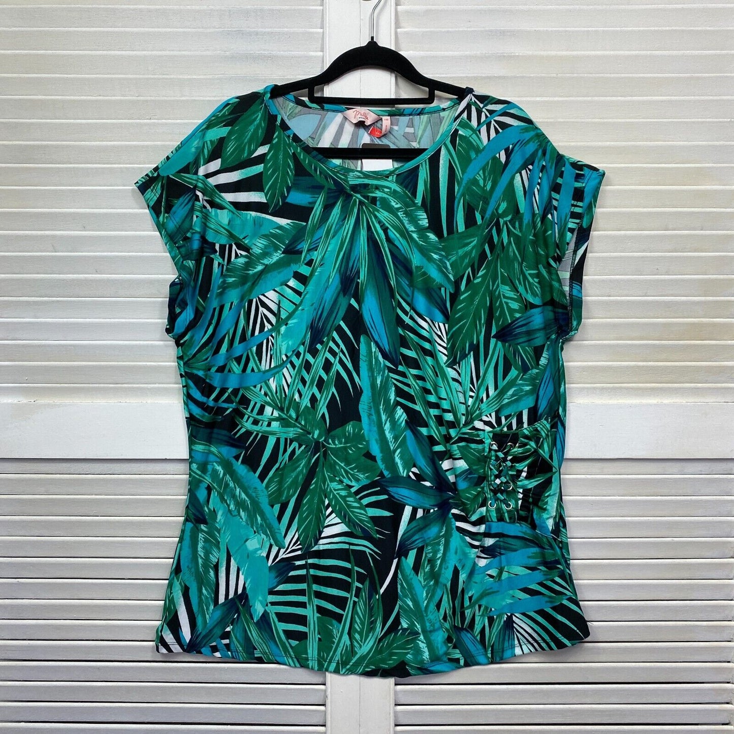 Millers Top Size 16 Plus Green Floral Leaf Short Sleeve New