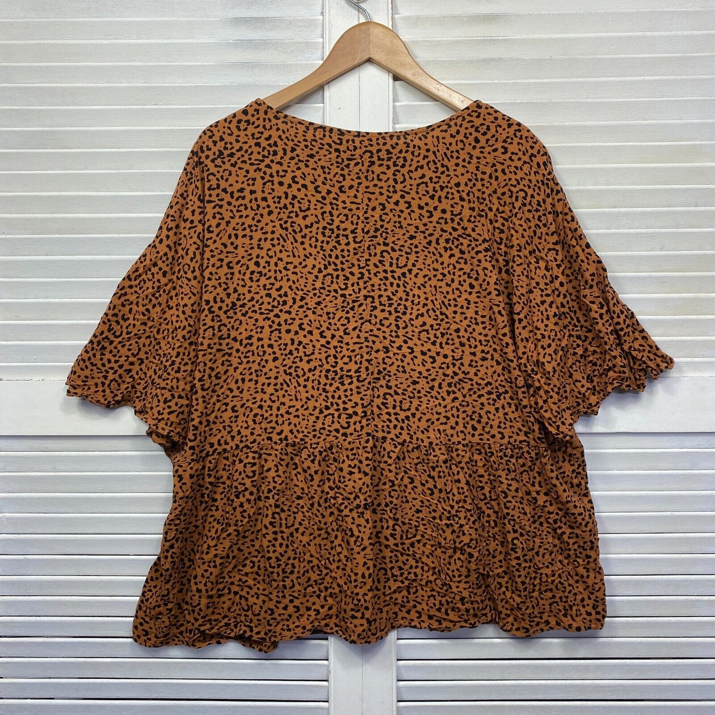 Anko Top Size 22 Plus Short Sleeve Brown Tan Black Animal Print