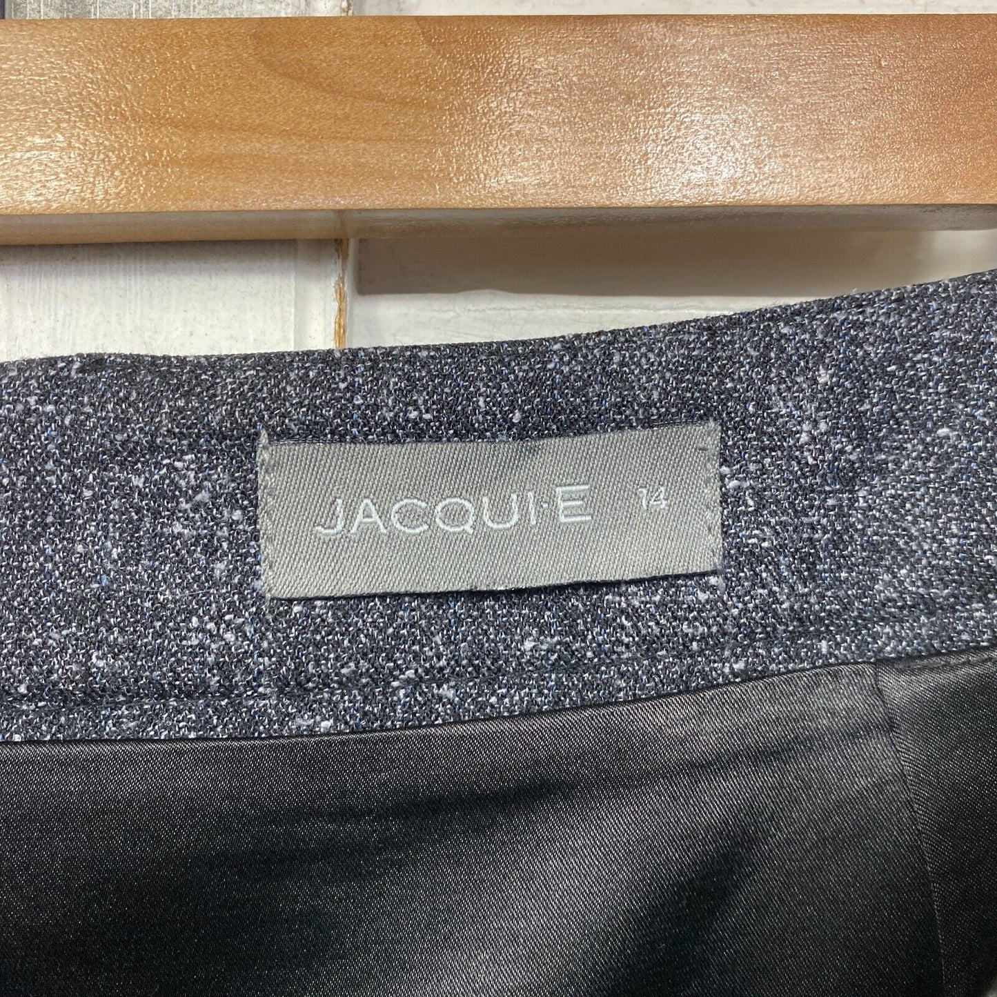 Jacqui E Skirt Size 14 Grey Pockets Pencil Lined Knee Length Office