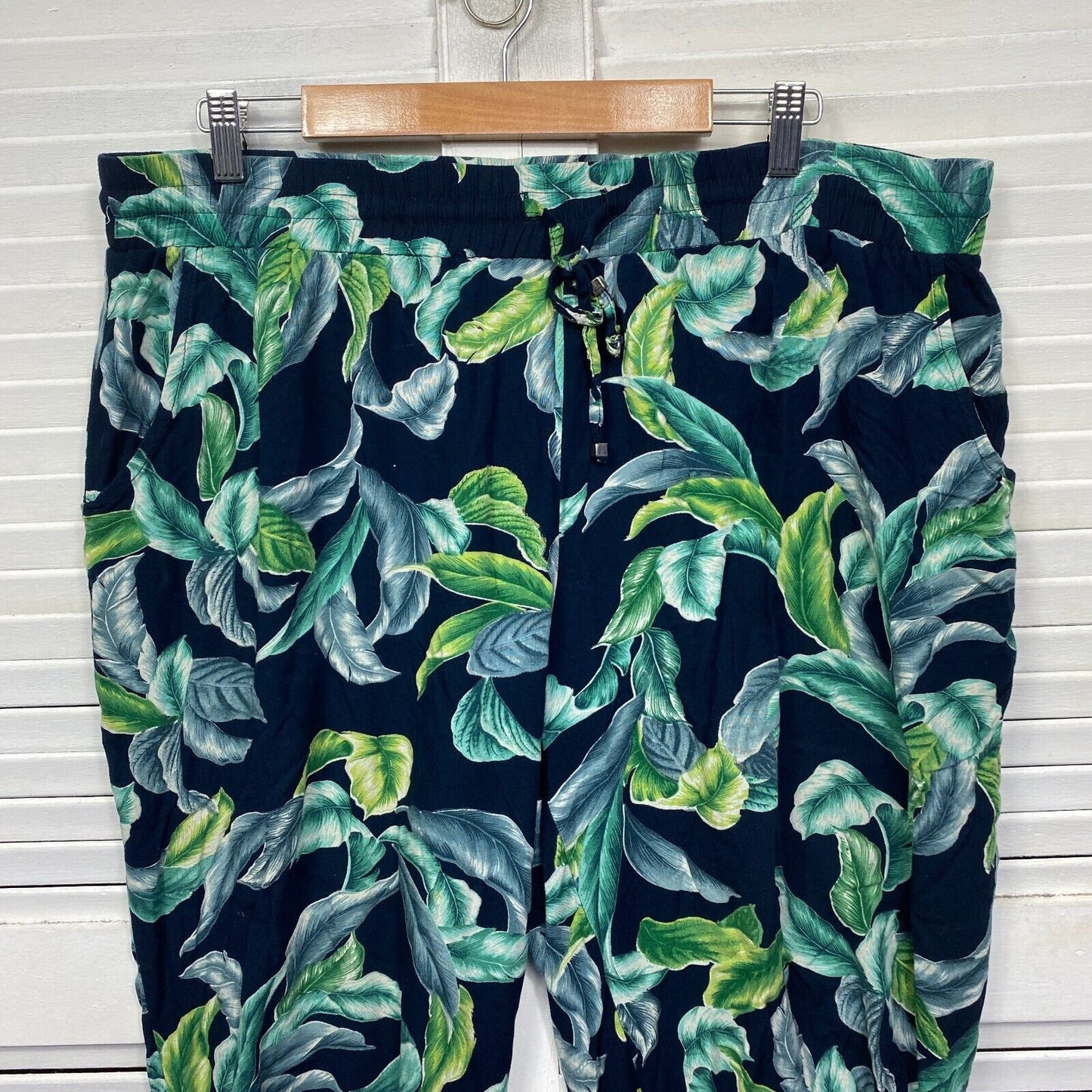 Beme Pants Size 18 Plus Multicoloured Floral Leaf Print Cropped Pockets Viscose