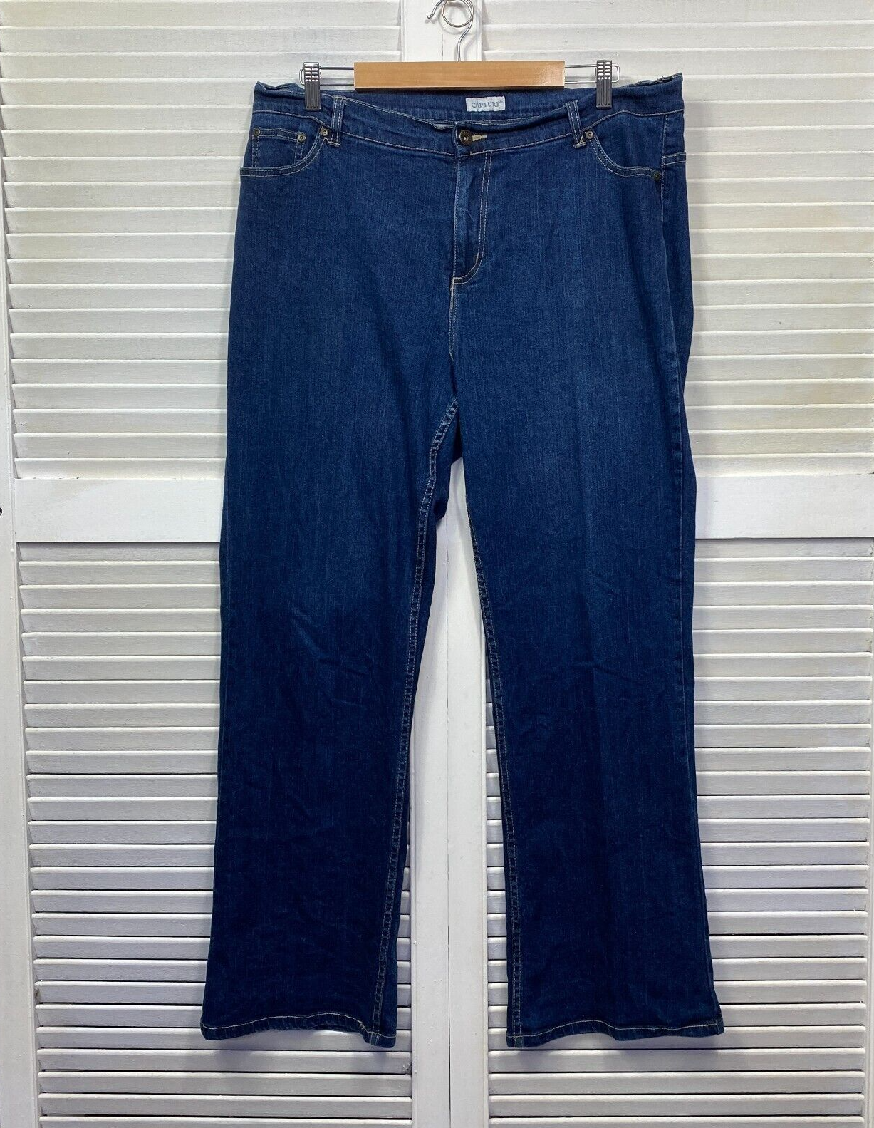 Capture Jeans Size 18 Blue Denim Pockets Zip Fly Bootcut