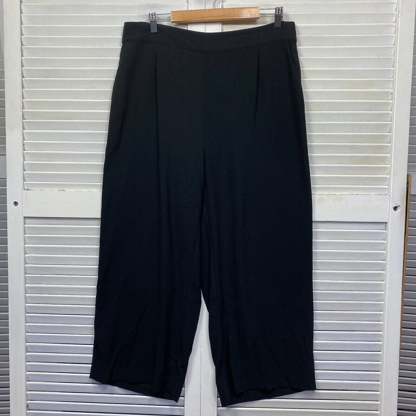 Target Curve Pants Size 16 Black Pockets Pleated Office Work Cocktail