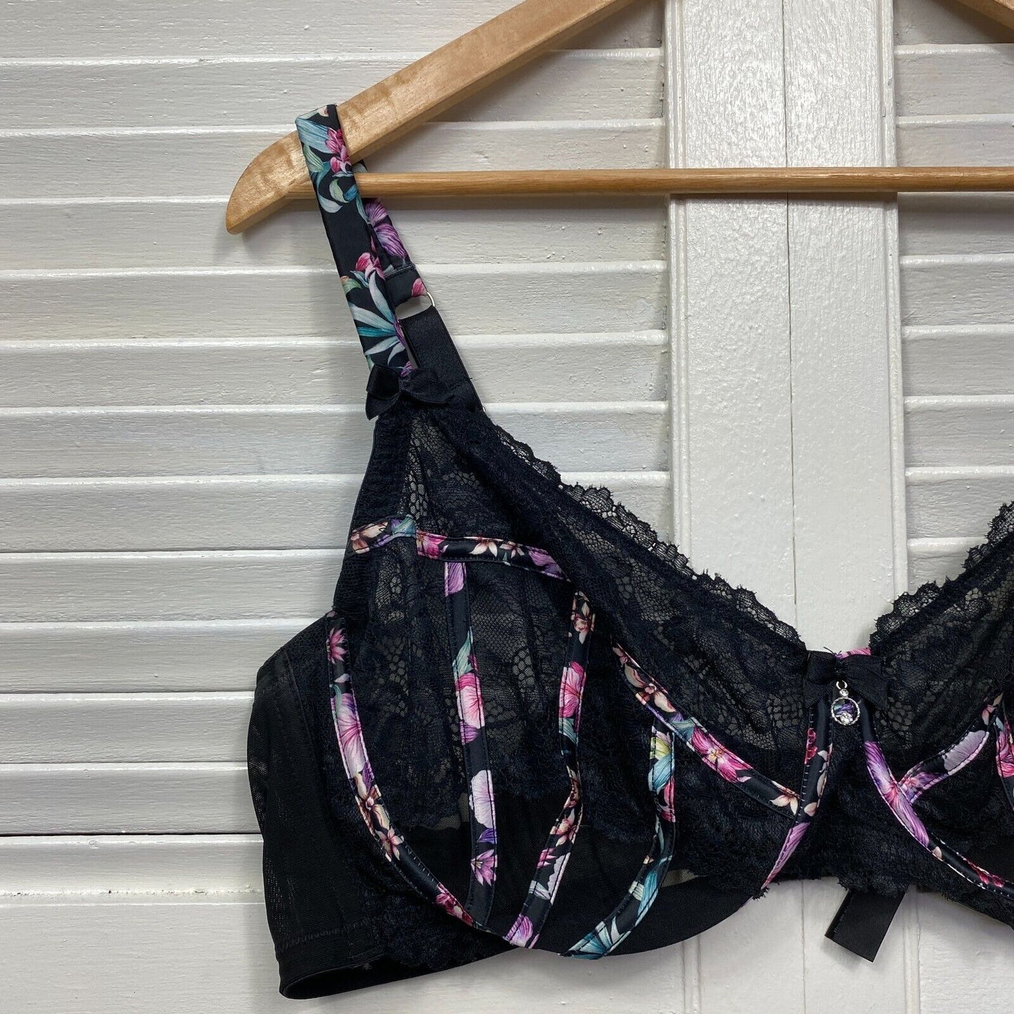 Bras N Things Bra Size 22DD Black Lace Lingerie