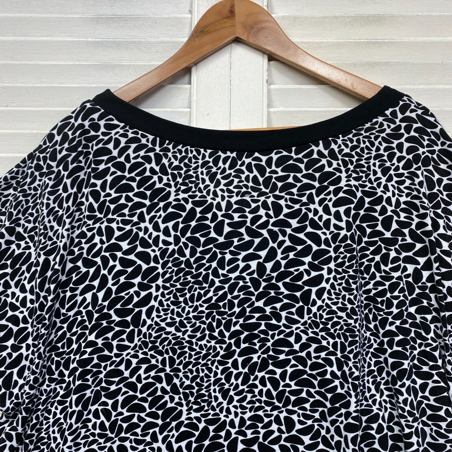 Moda Top Size 20 Plus Black White Short Sleeve Tunic Viscose Preloved