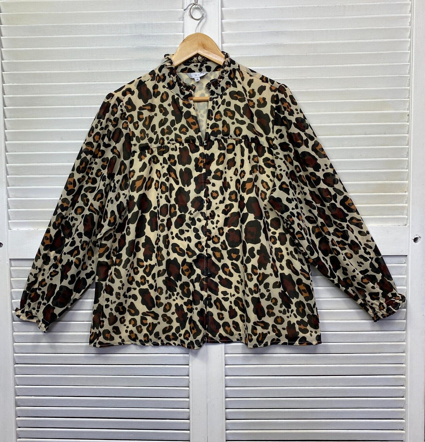 W Lane Top Size 14 Animal Print Long Sleeve Ruffle Neck Lined