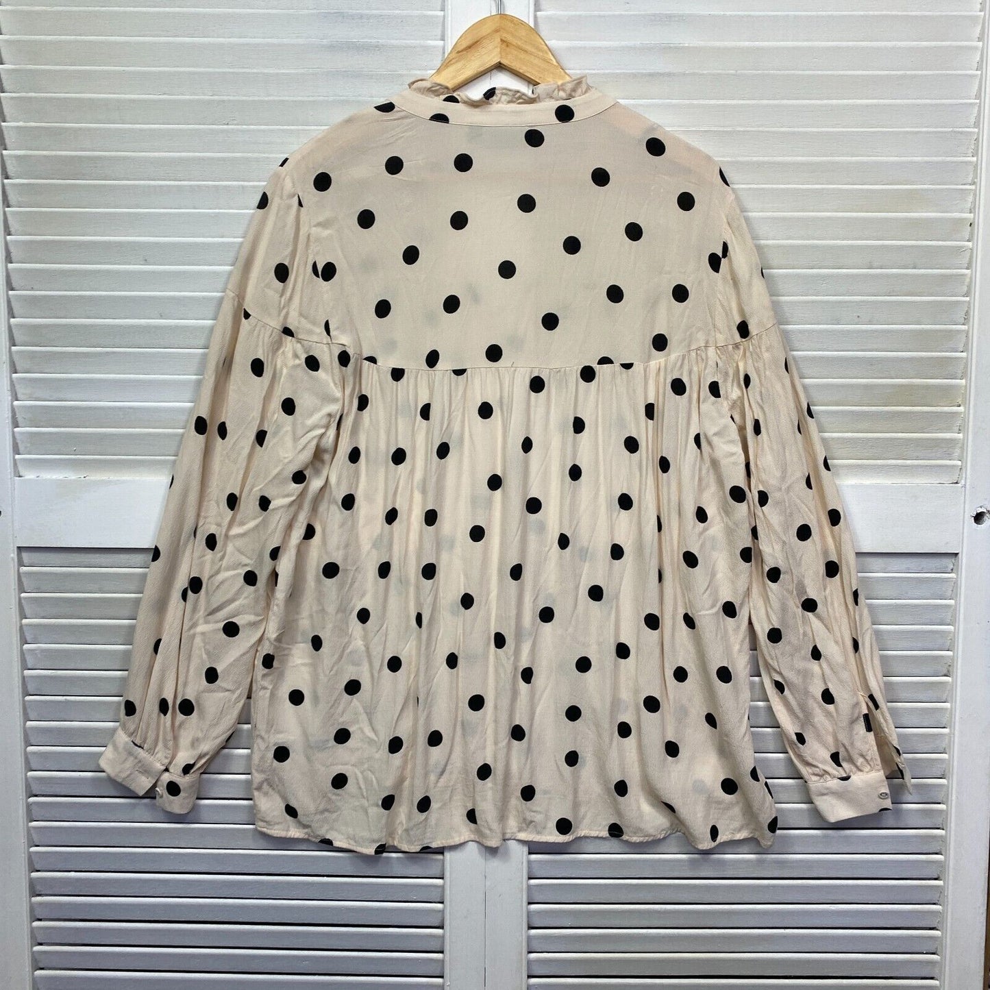 Sussan Top Size 14 Beige Black Polka Dots Long Sleeve Viscose