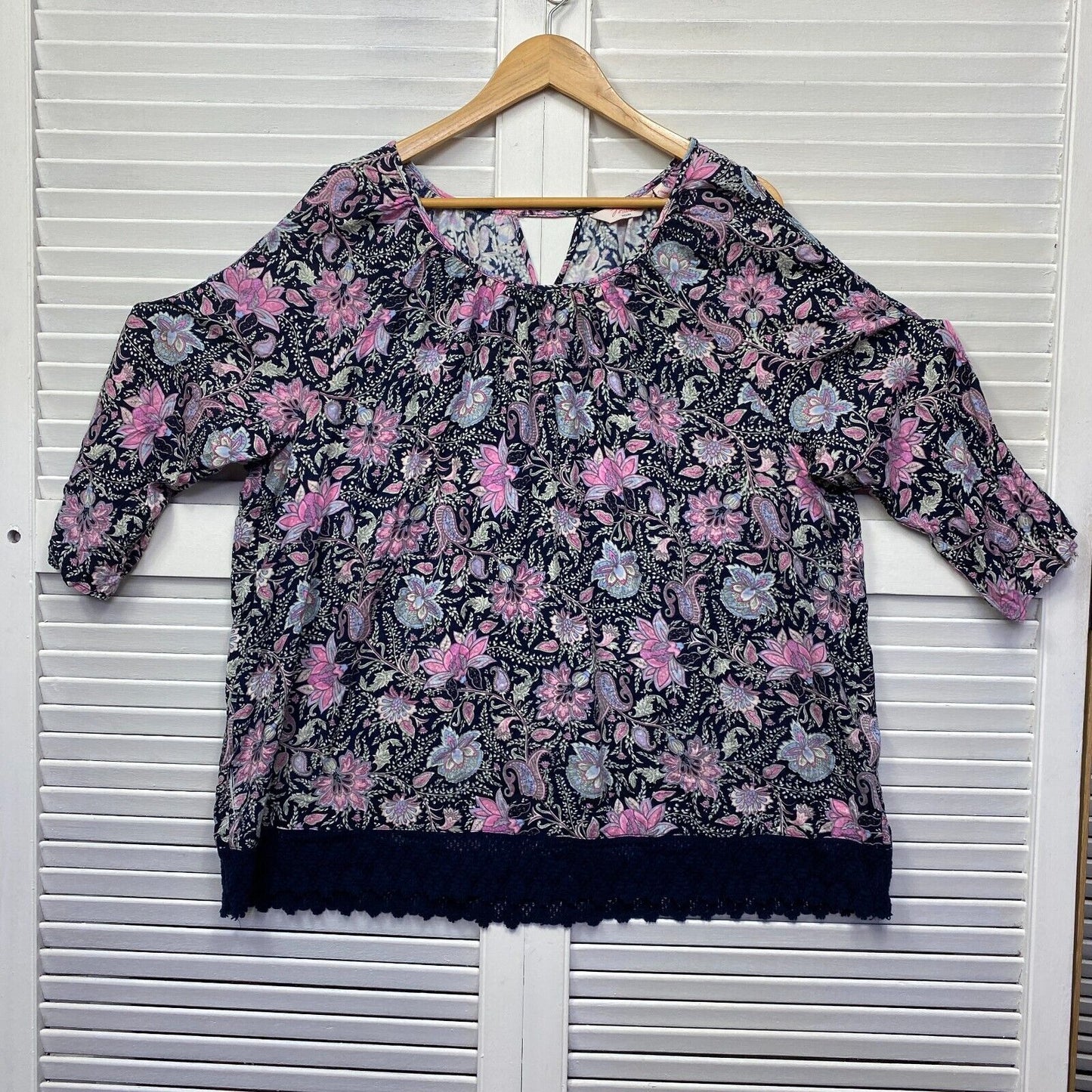 Millers Top Size 22 Plus Cold Shoulder Sleeve Floral Black Pink