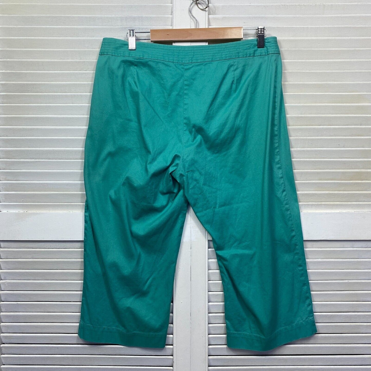 Wombat Pant Size 14 Green Cropped Zip Fly Cotton Blend