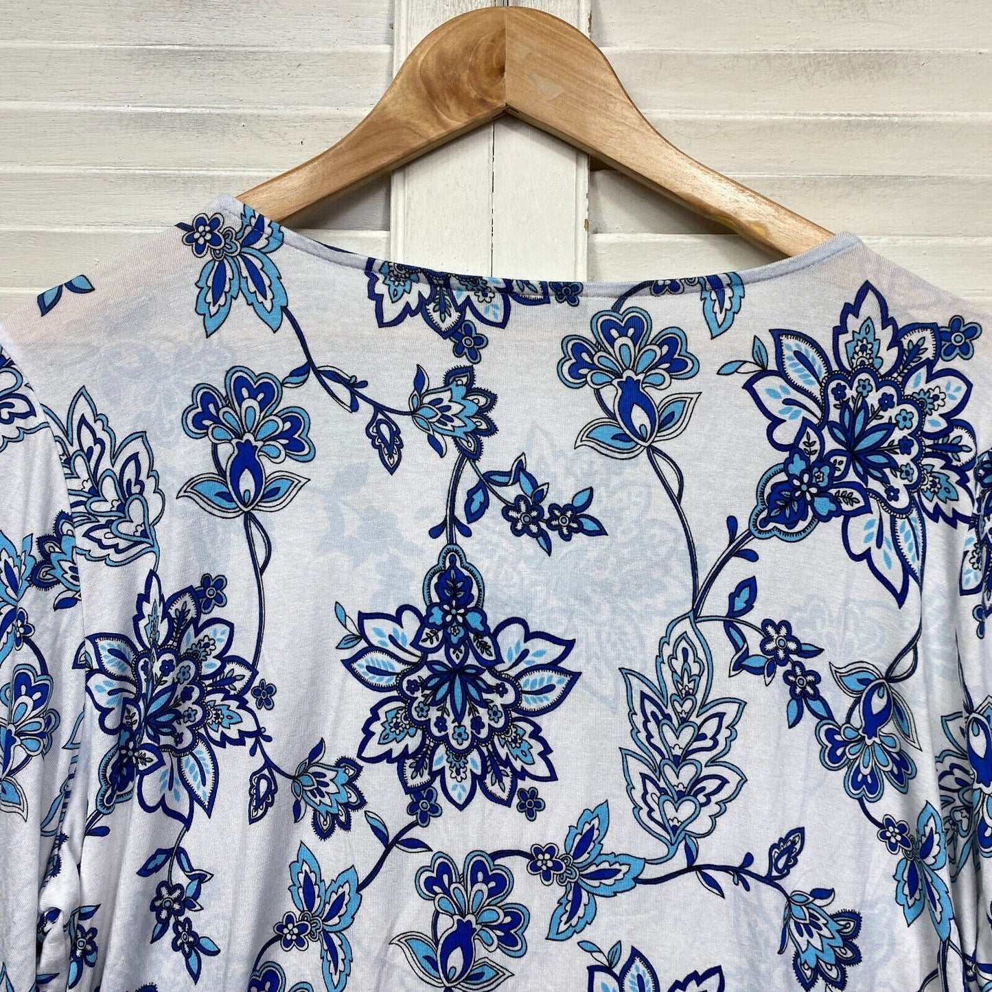 Rockmans Top Size XL Blue White Floral Long Sleeve Viscose Preloved