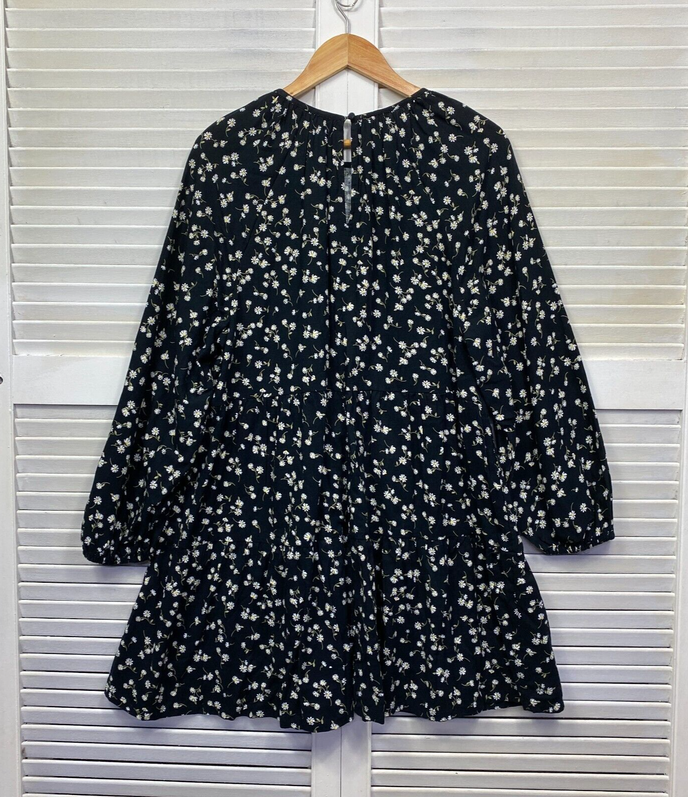 Anko Dress Size 16 Black Floral Long Sleeve Smocked Tunic Viscosed