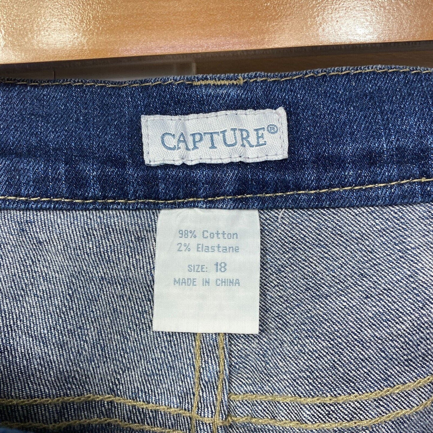 Capture Jeans Size 18 Blue Denim Pockets Zip Fly Bootcut