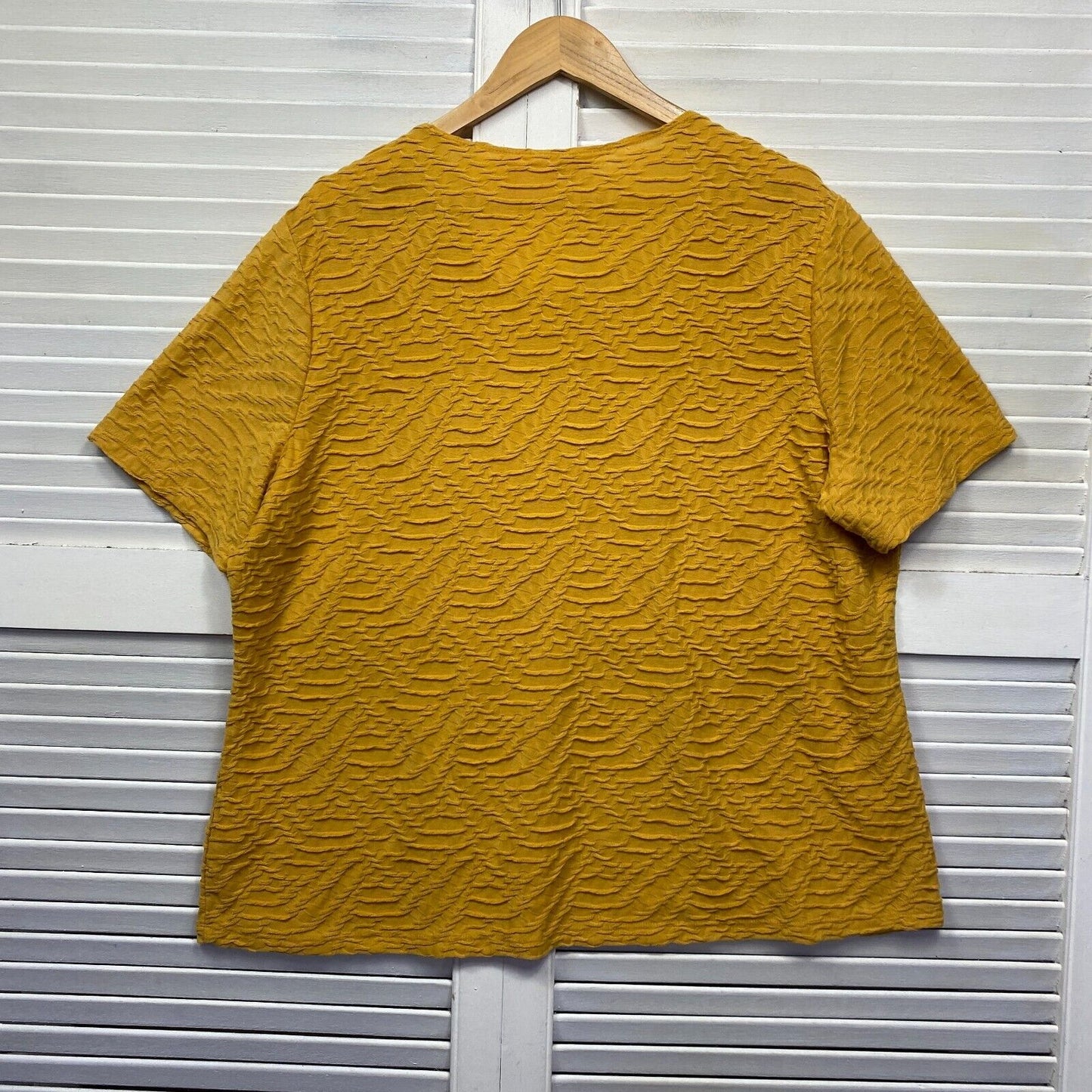 Millers Top 20 Plus Mustard Yellow Textured Short Sleeve Preloved