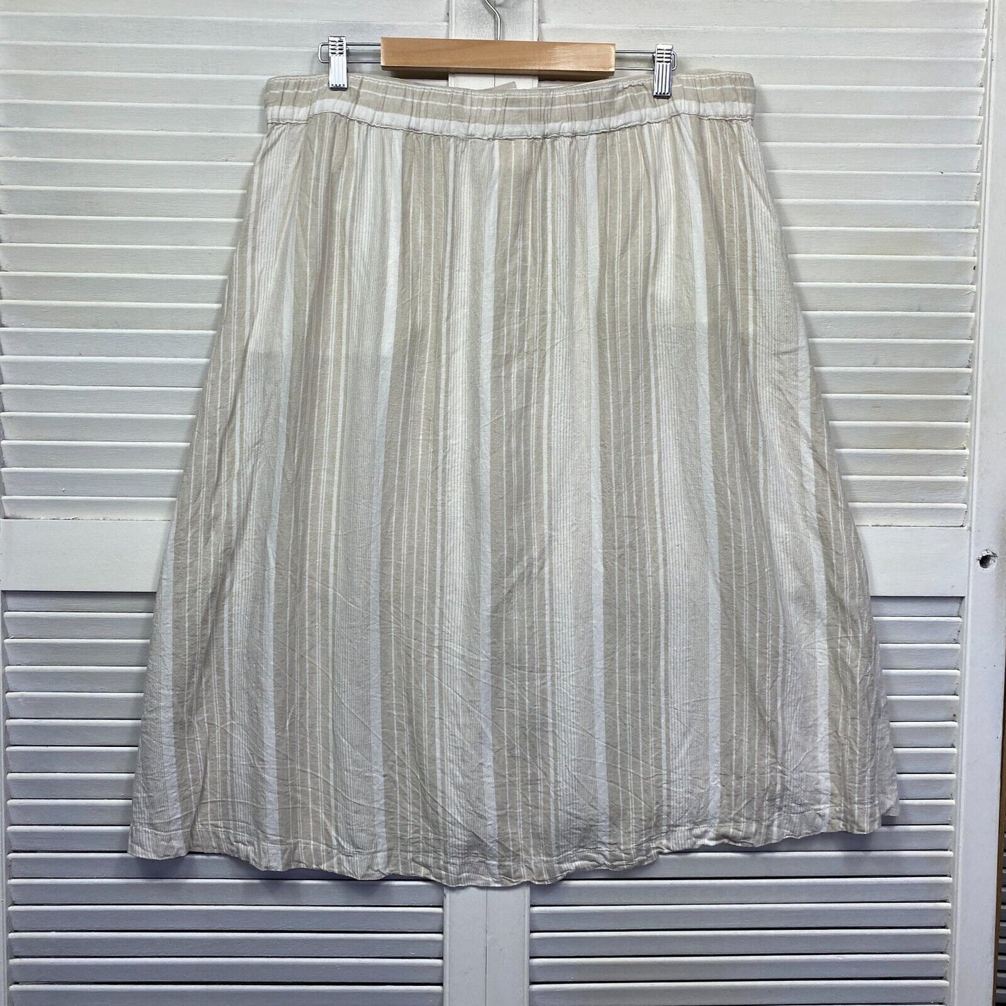 & Me Skirt Size 16 Plus Linen Blend Beige White Striped Pockets Midi Preloved