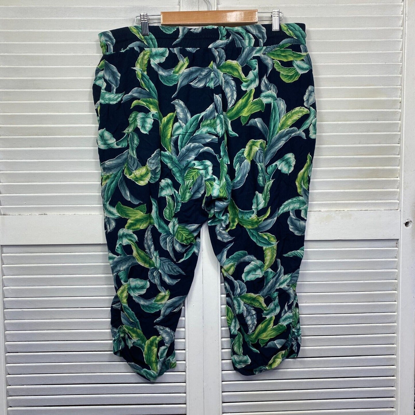 Beme Pants Size 18 Plus Multicoloured Floral Leaf Print Cropped Pockets Viscose