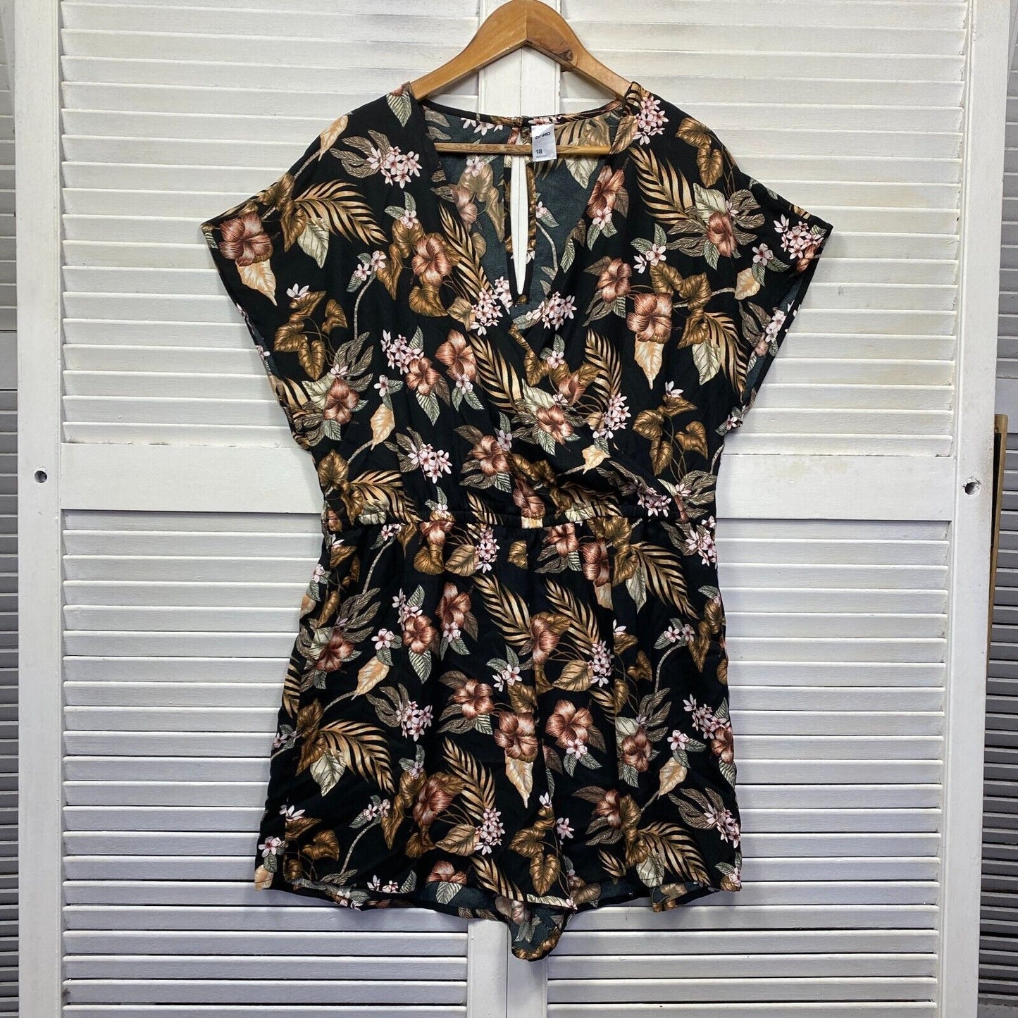 Anko Playsuit Size 18 Plus Black Romper Short Sleeve Floral