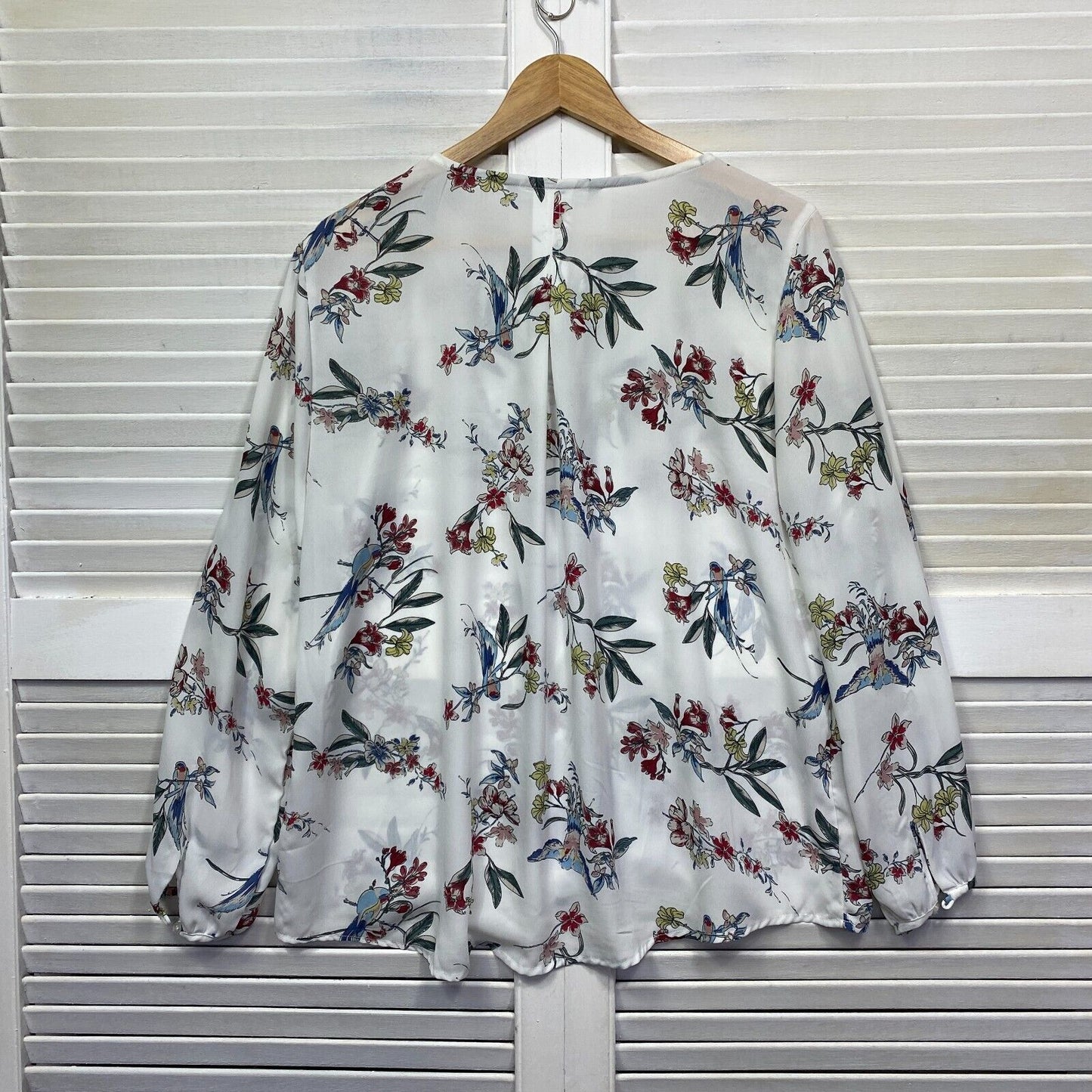 Katies Top Size 14 White Floral Long Sleeve Sheer Birds