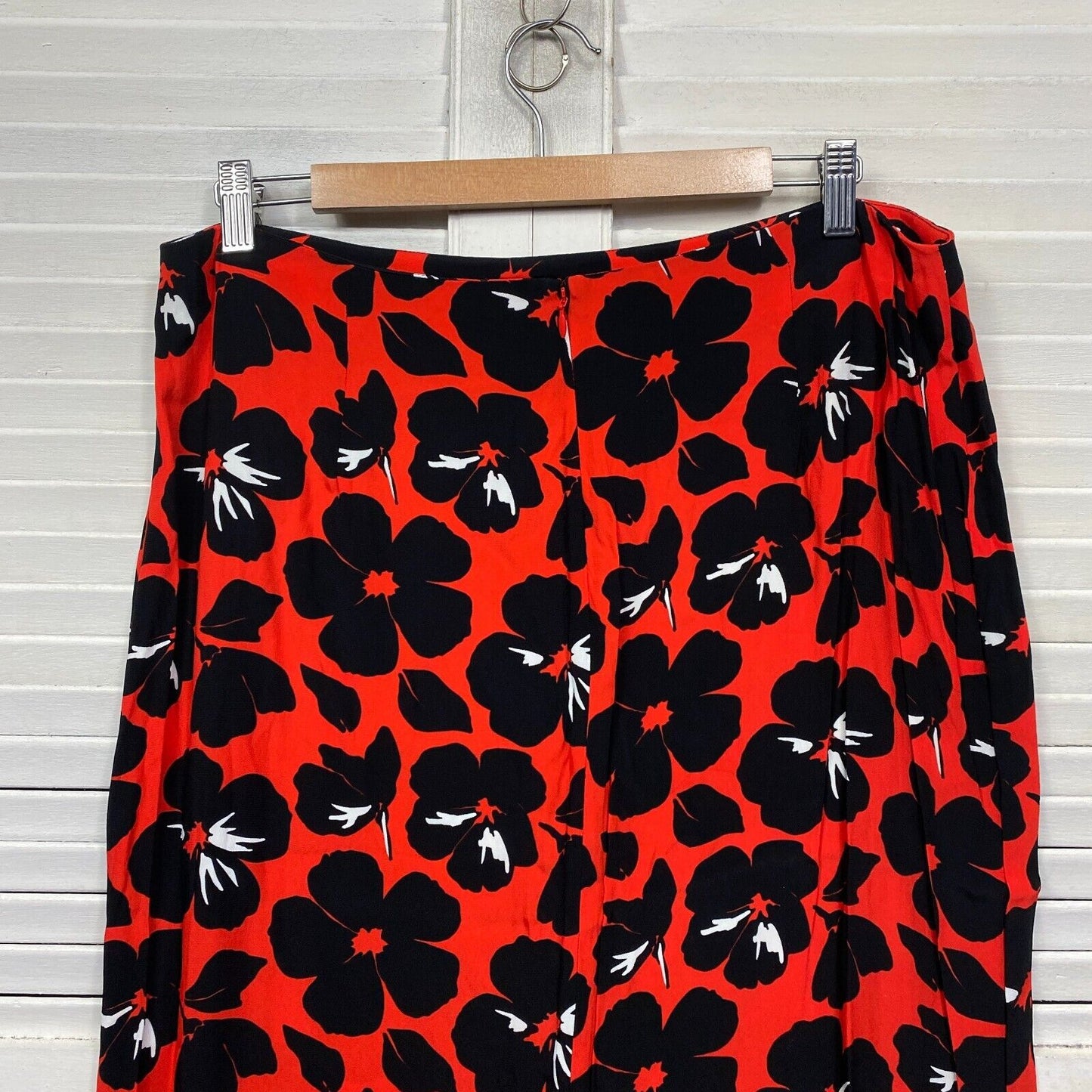 Piper Skirt Size 16 Plus Red Black Floral Straight Midi Length Viscose Preloved