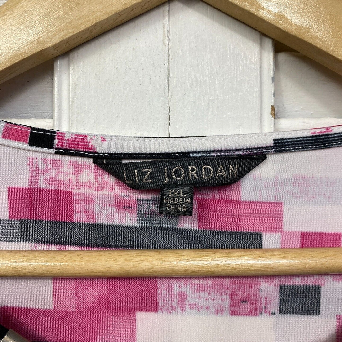 Liz Jordan Top Size 16 1XL Plus Pink Black White Short Sleeve