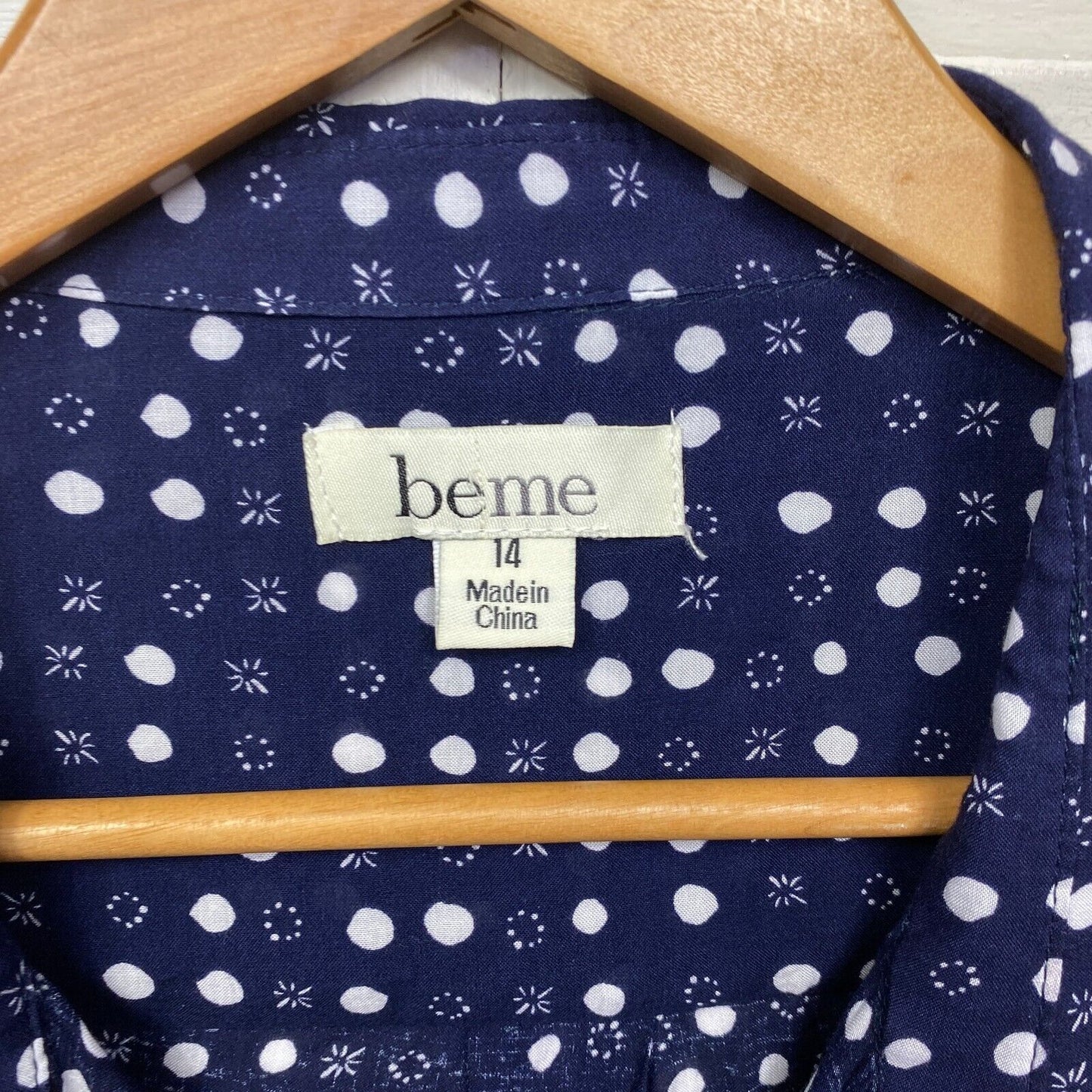 Beme Top Size 14 Plus Blue Navy White Button Up Long Sleeve Collared