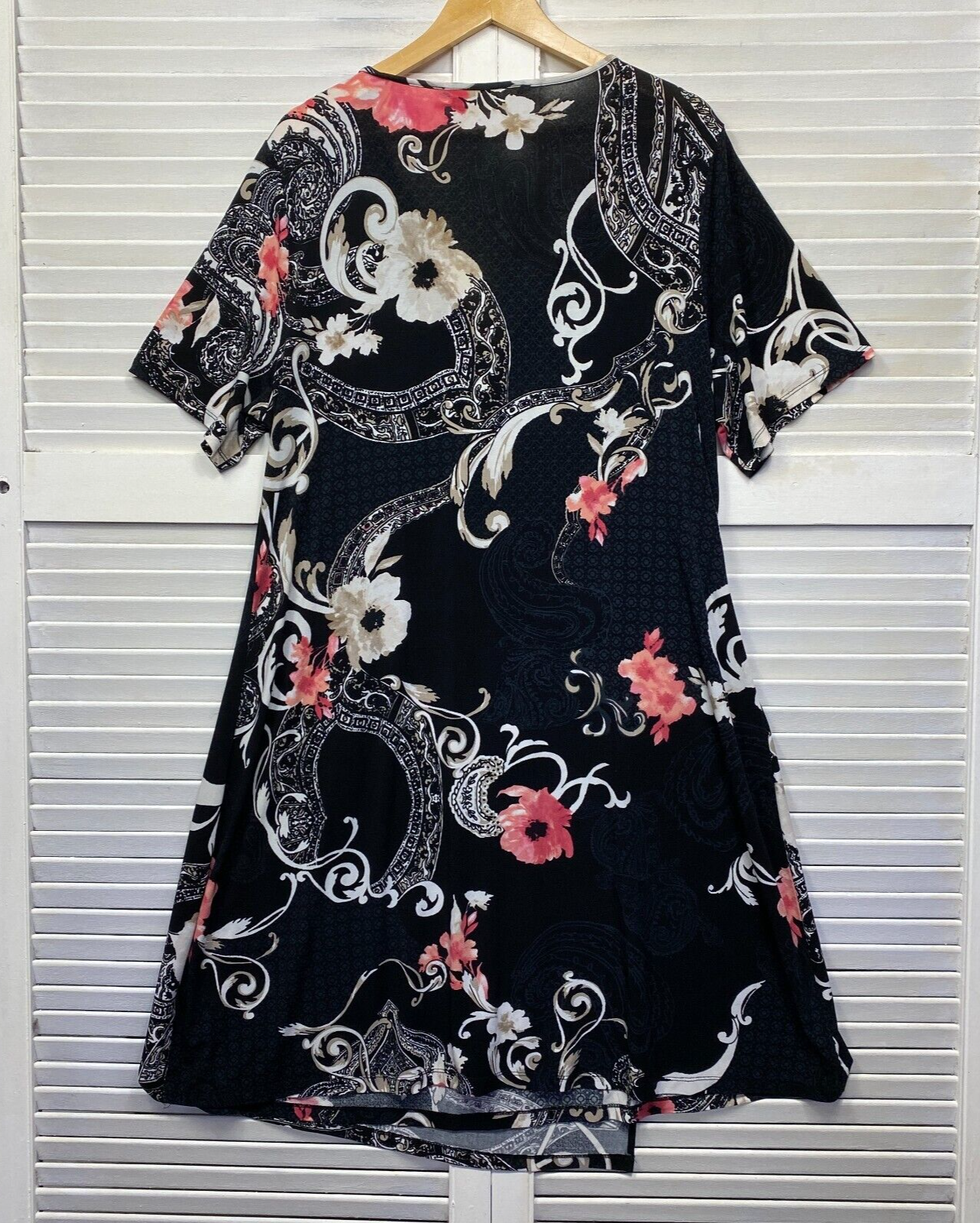 Taking Shape Virtuelle Dress Size 18 Plus Medium Black Floral Cocktail