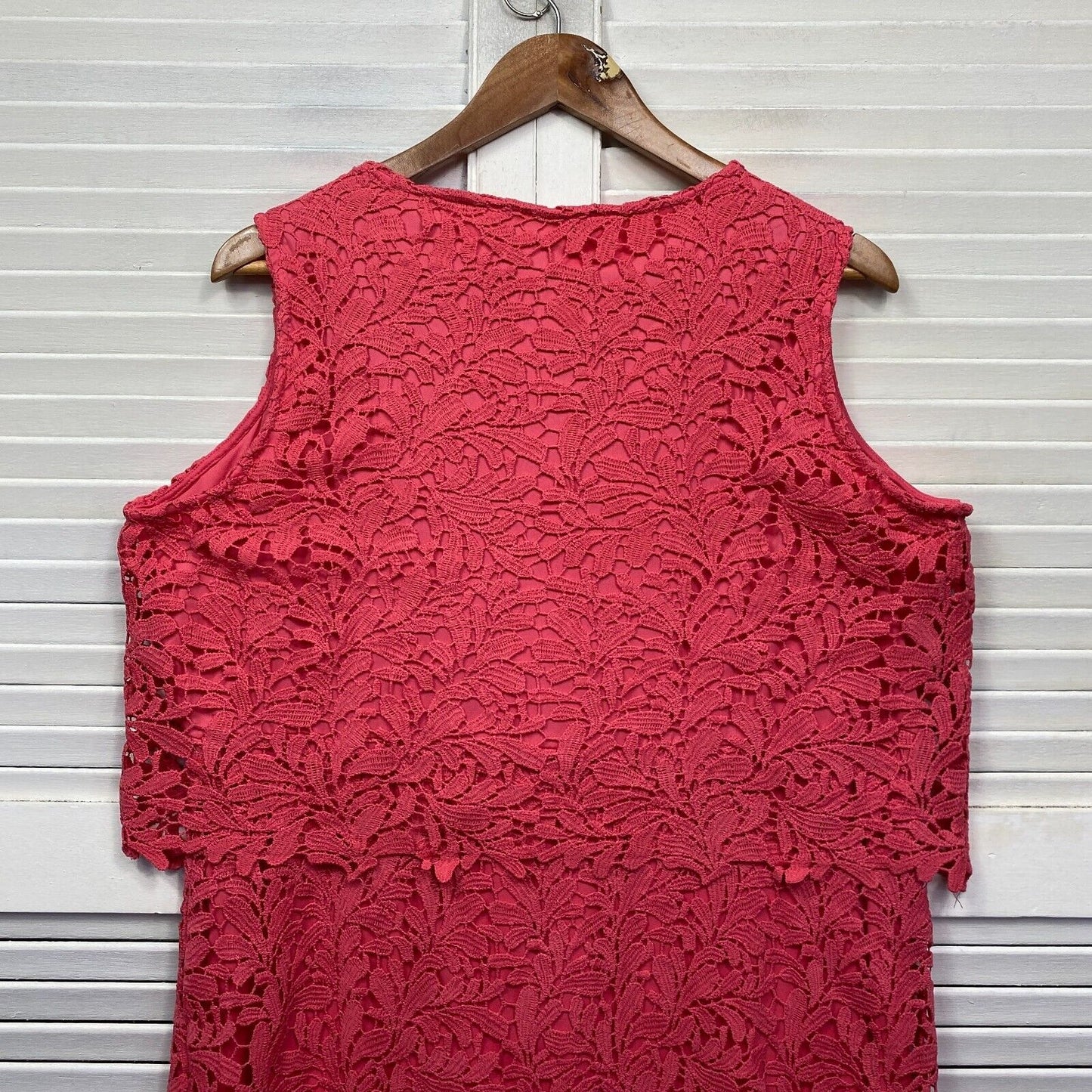 Millers Dress  Size 18 Plus Coral Lace Crochet Overlay Sleeveless Cocktail Occassion Preloved