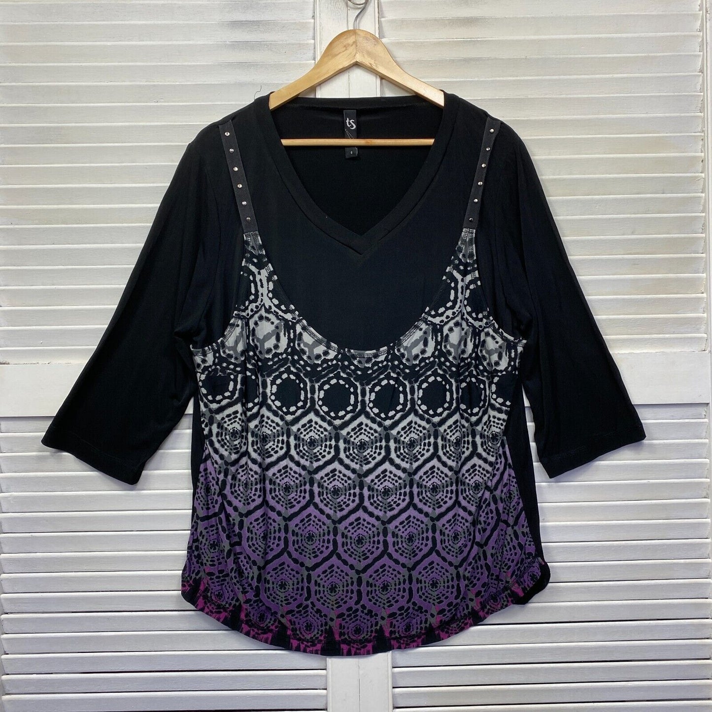 Taking Shape Top Size 16 Plus Small Black Tunic Long Sleeve