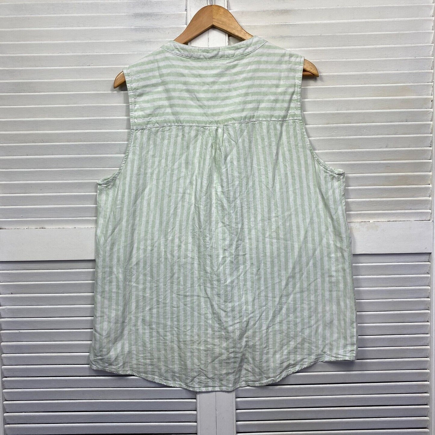 & Me Top Size 16 Plus Green White Striped Linen Blend Sleeveless Preloved